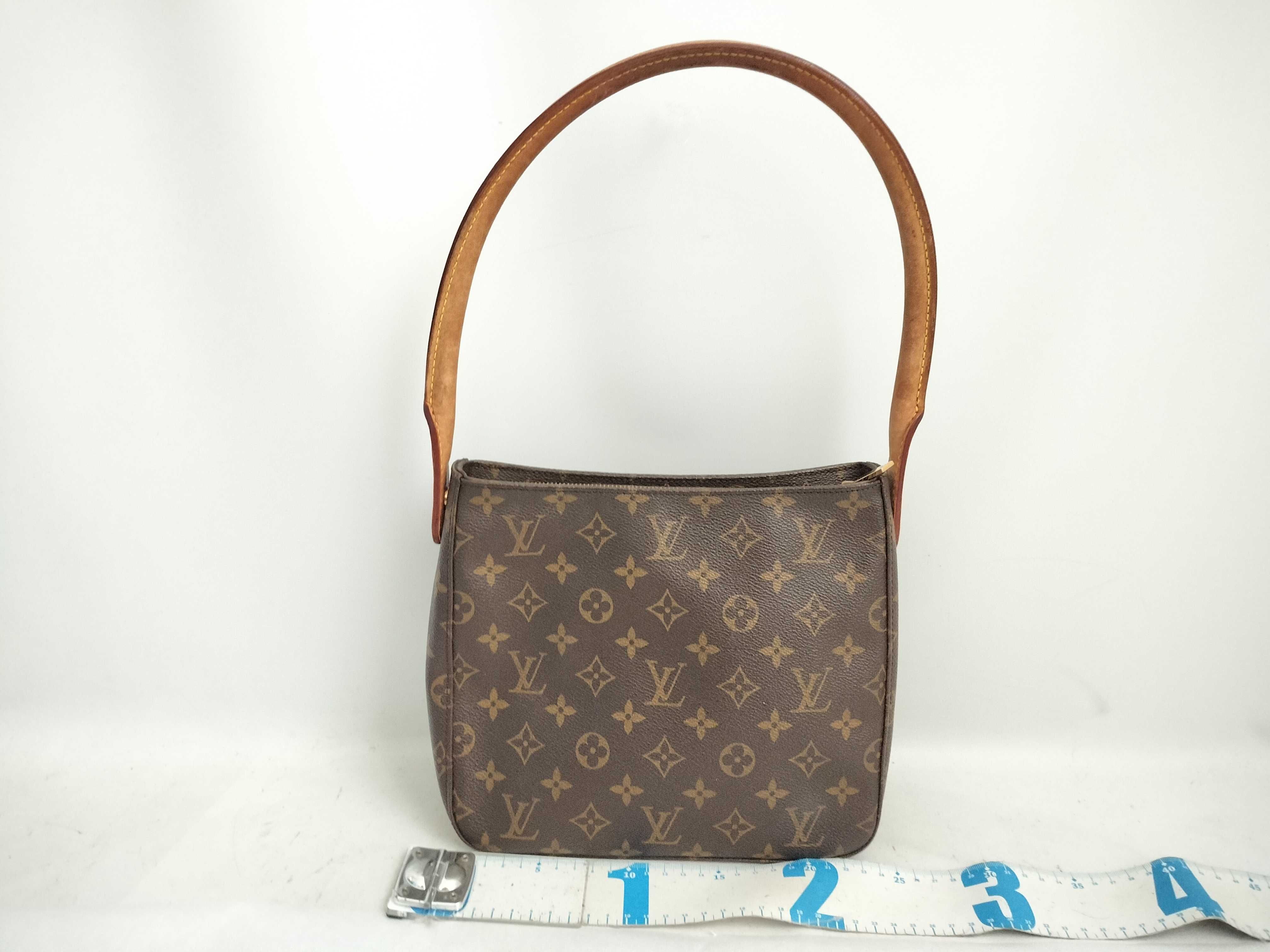 Monogram Louis Vuitton Monogram Shoulder Bag Looping MM M51146 Shoulder Bag — view 2