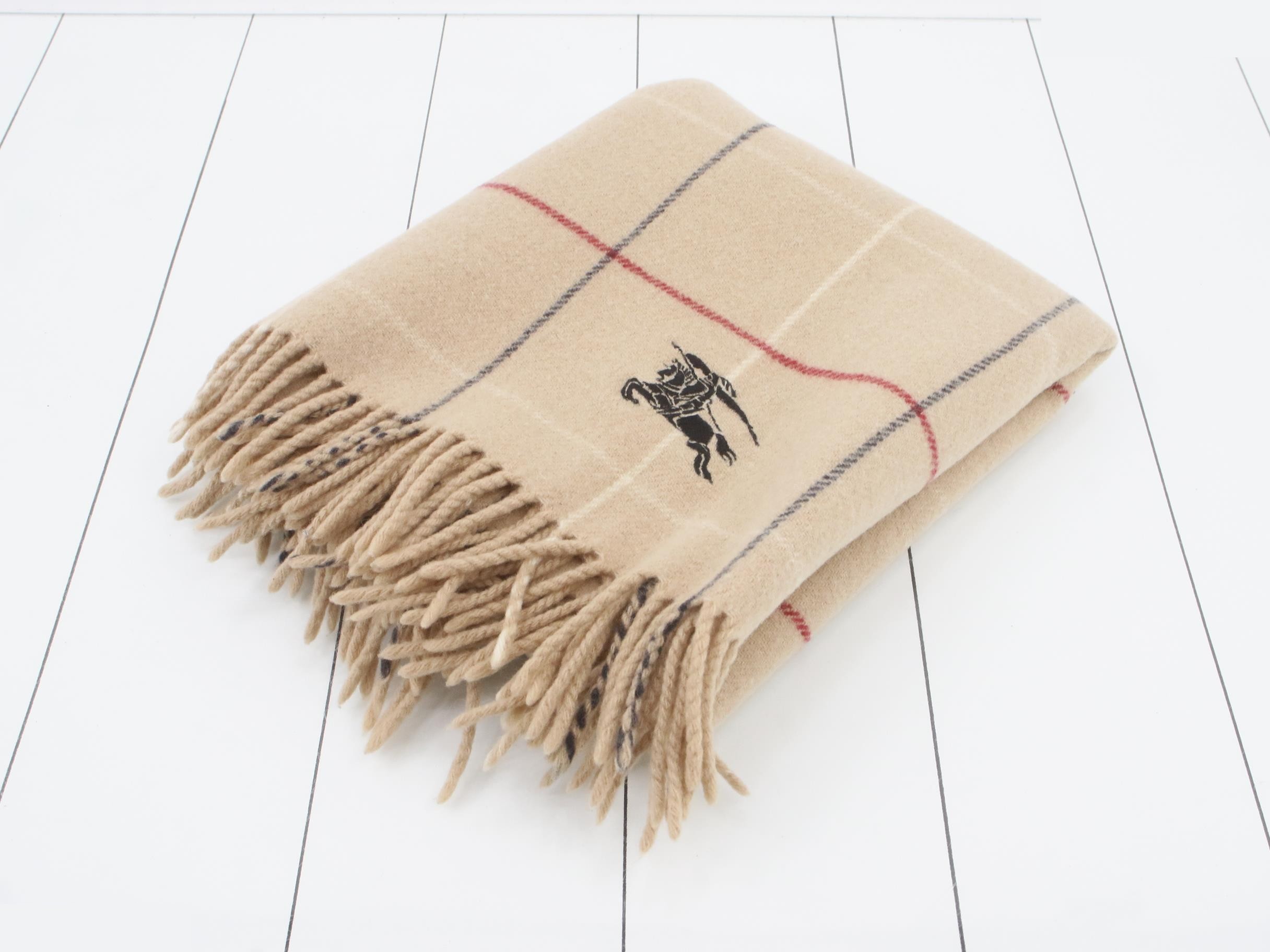 Nova Check lap blanket/shawl, beige
