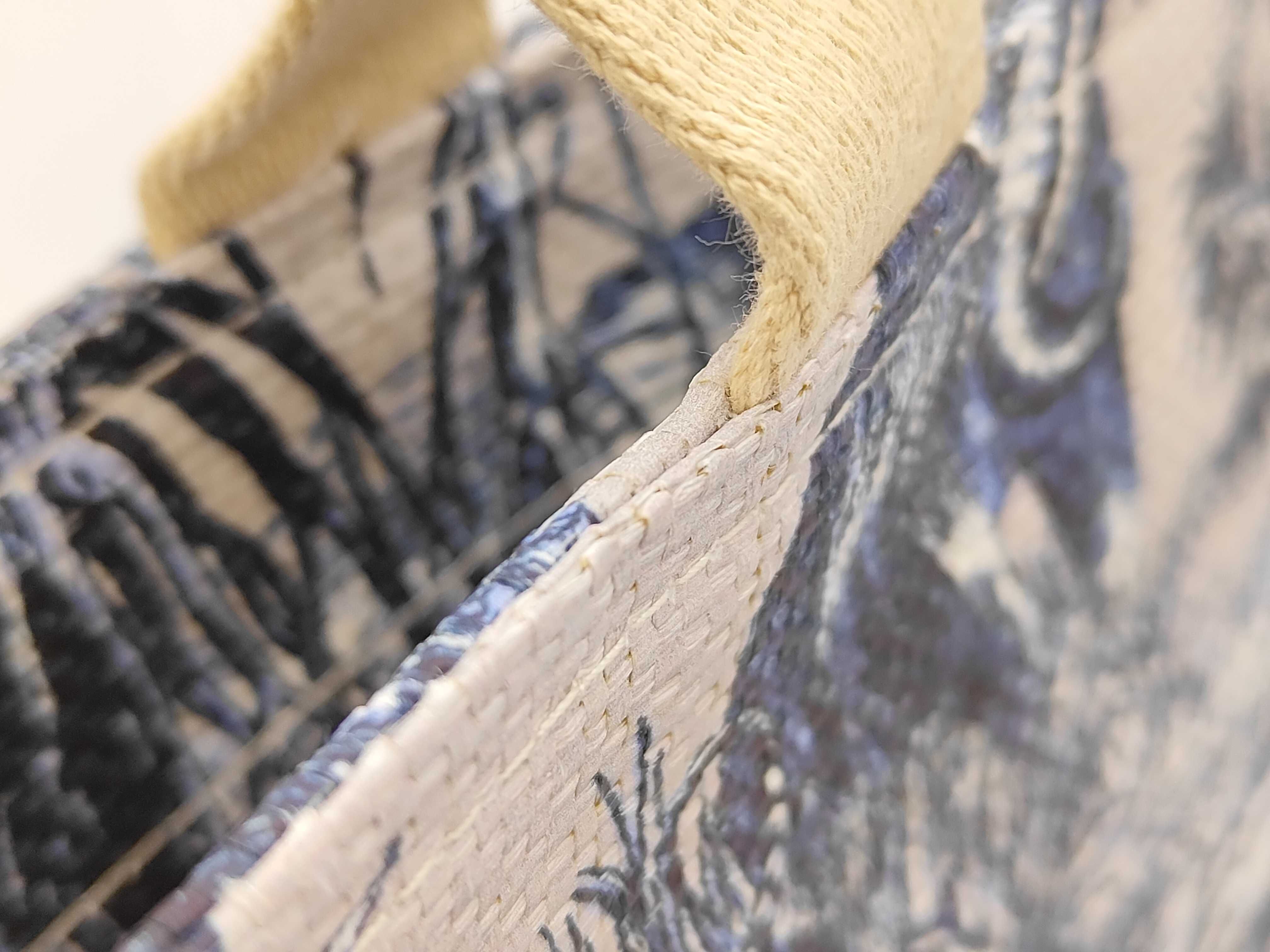 map print tote bag — view 3