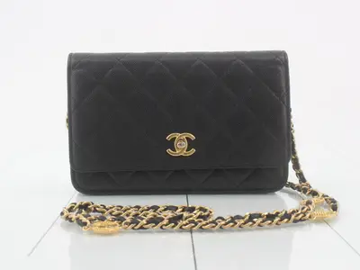 Caviar Skin Chain Wallet