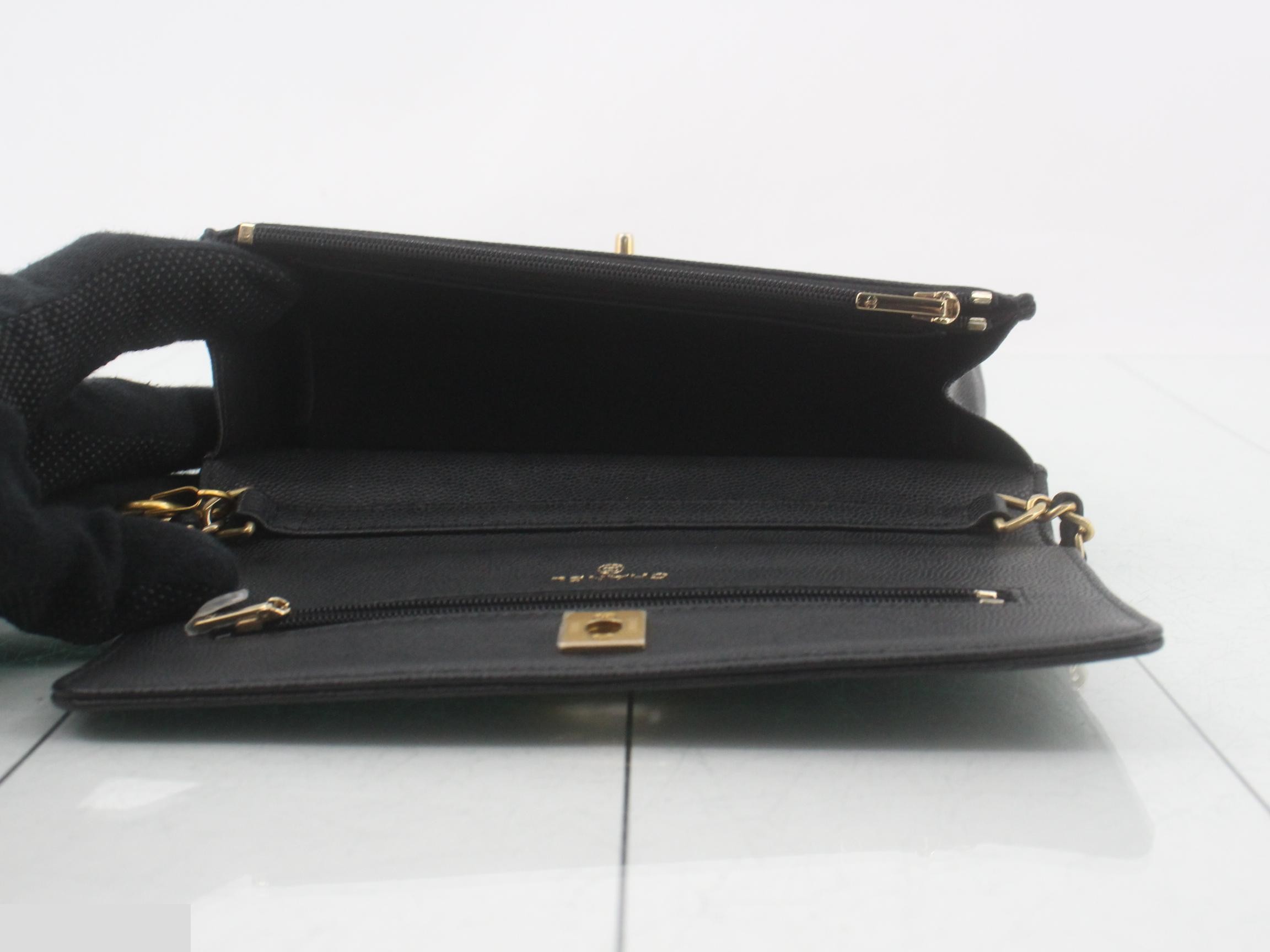Caviar Skin Chain Wallet — view 4