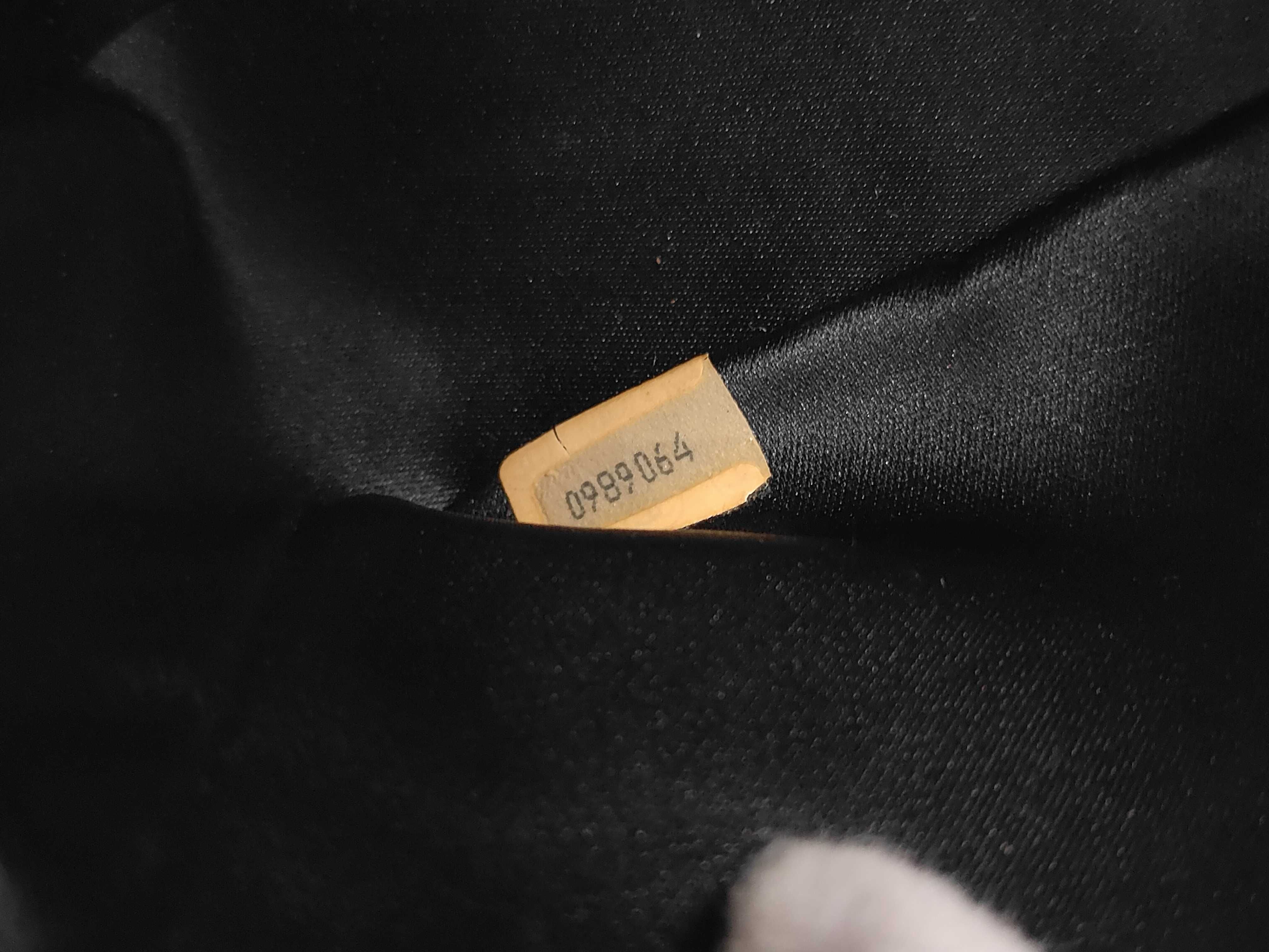 CF Chain Shoulder Bag — view 9