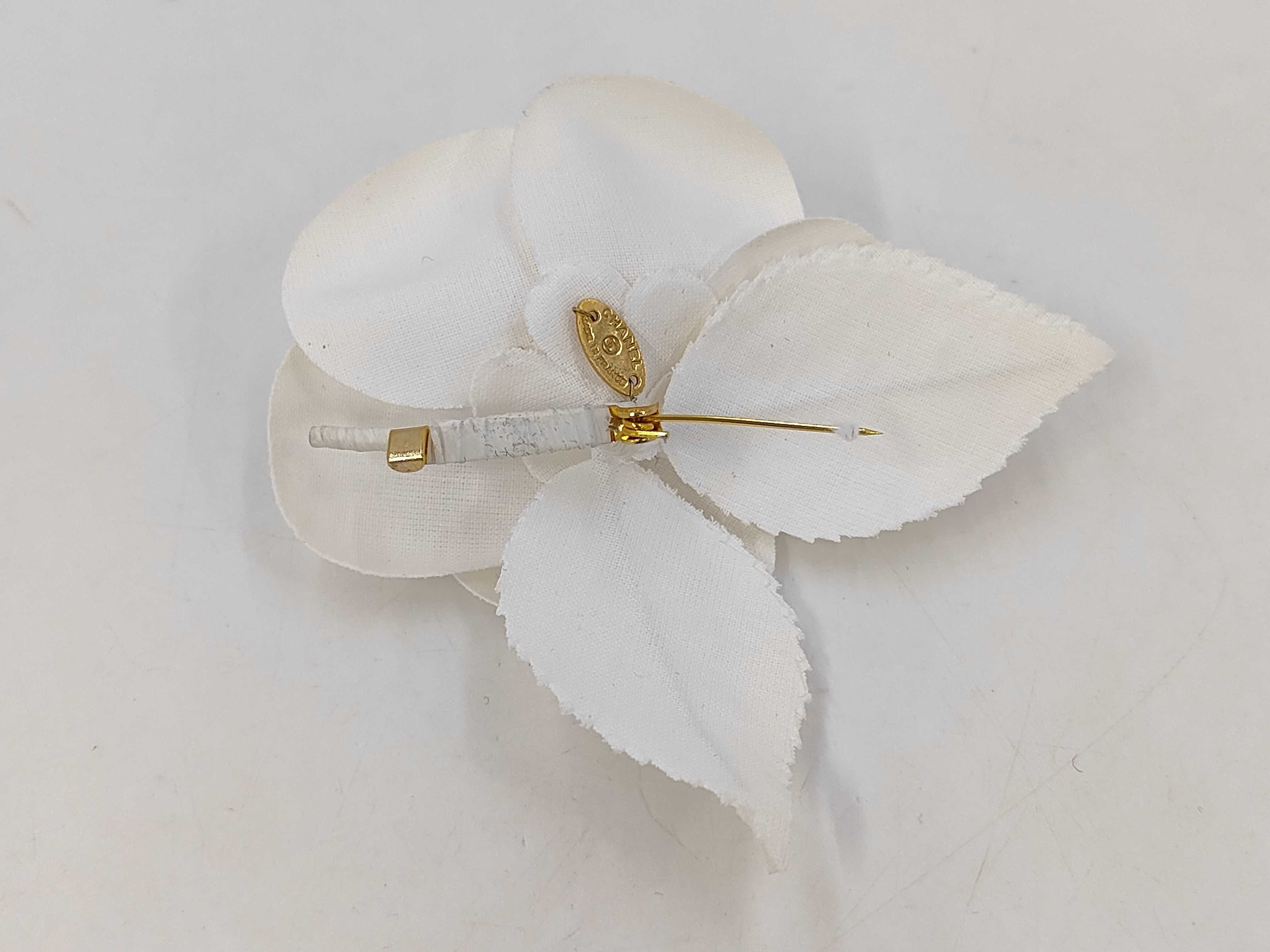 Camellia Brooch, White Brooch — view 4
