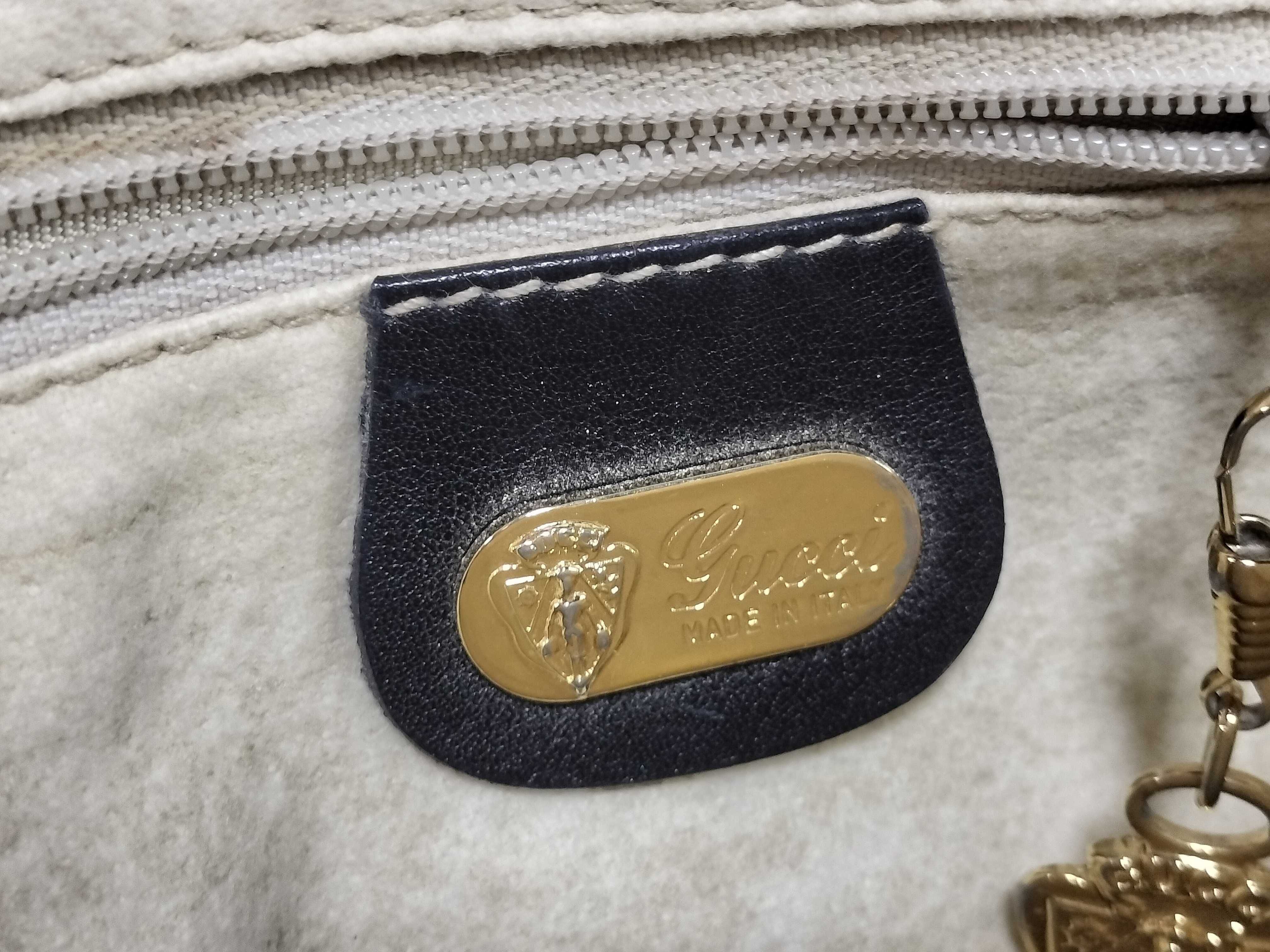 Double G Shoulder Bag — view 12