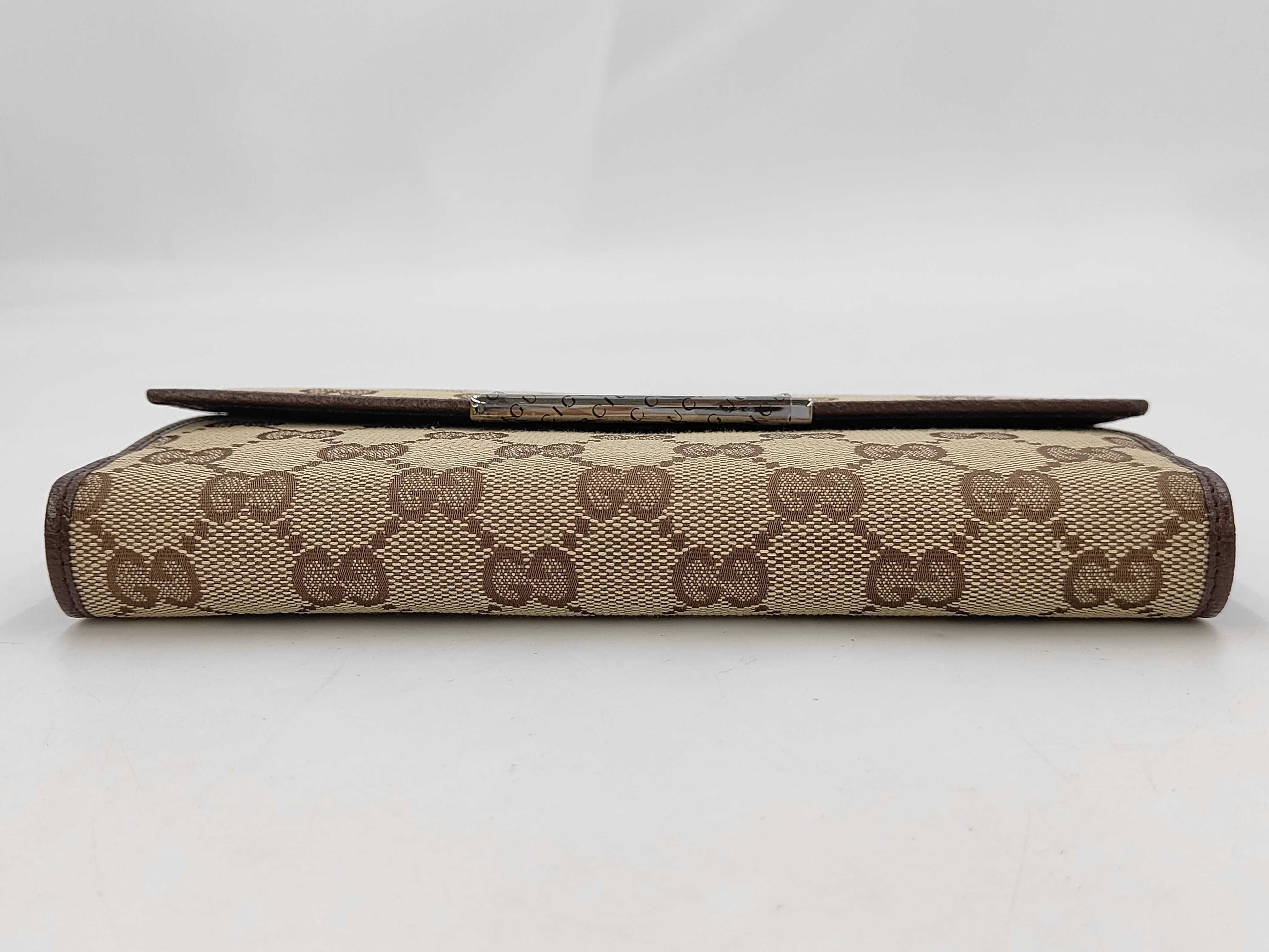 wallet — view 3