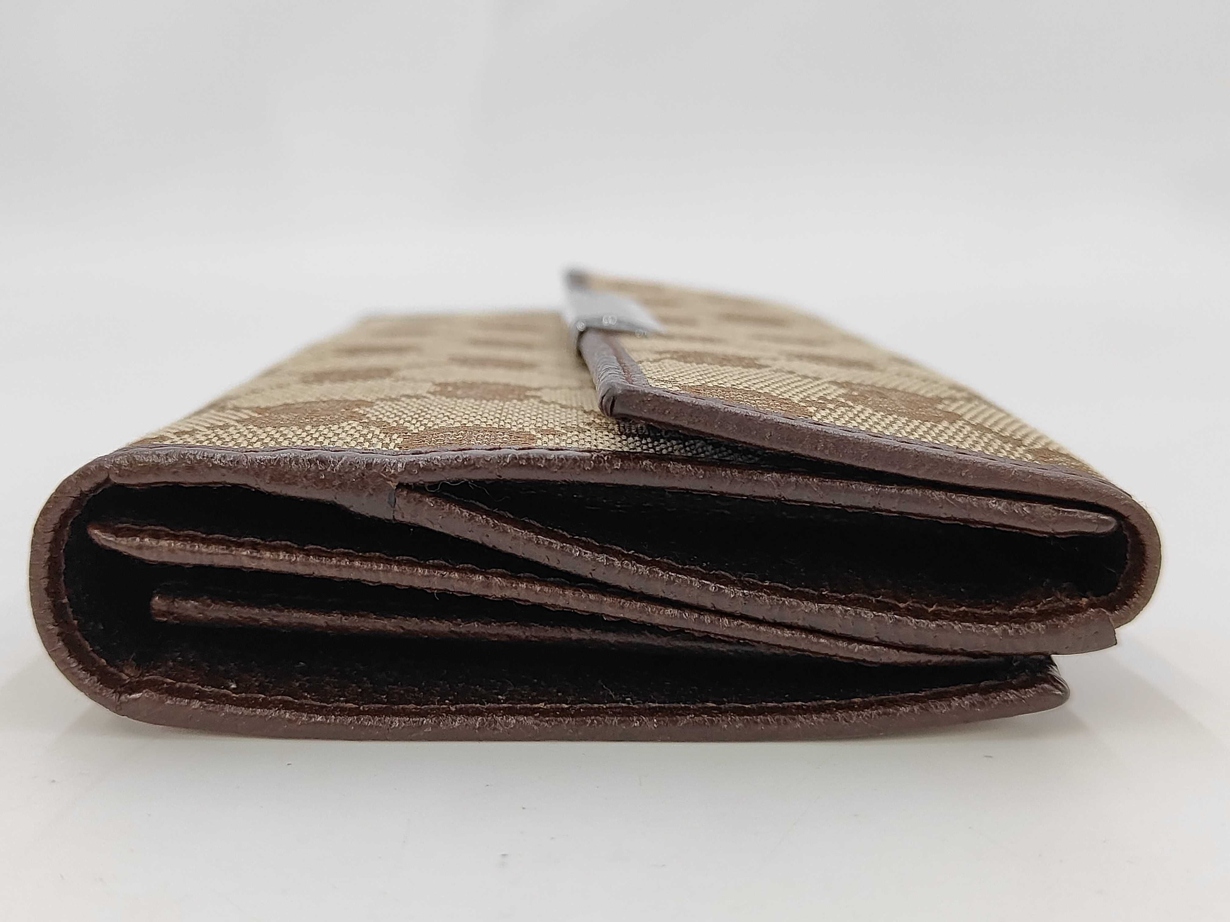 wallet — view 4