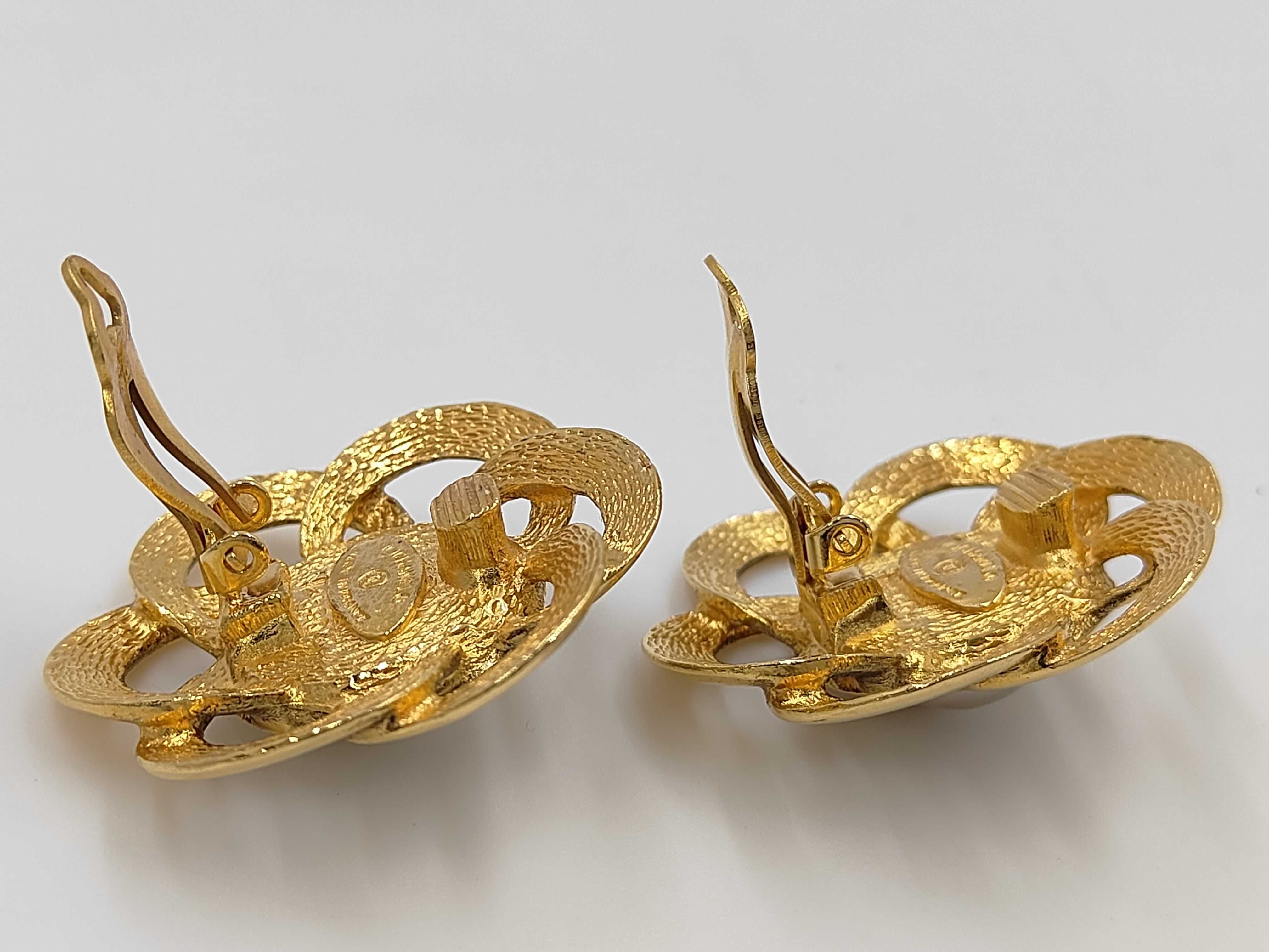 earrings — view 4