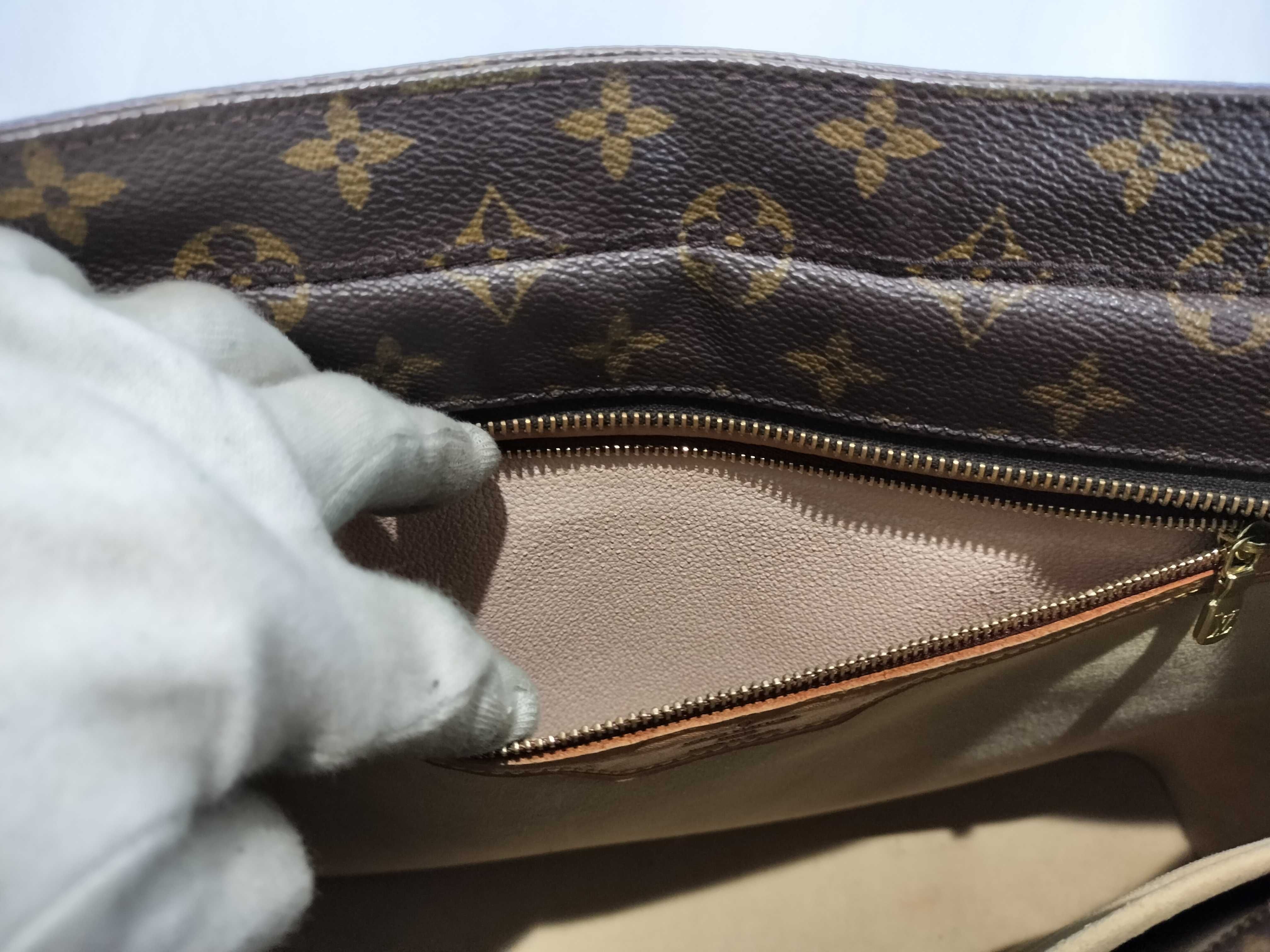 Monogram M51155 Luco Tote Bag — view 11