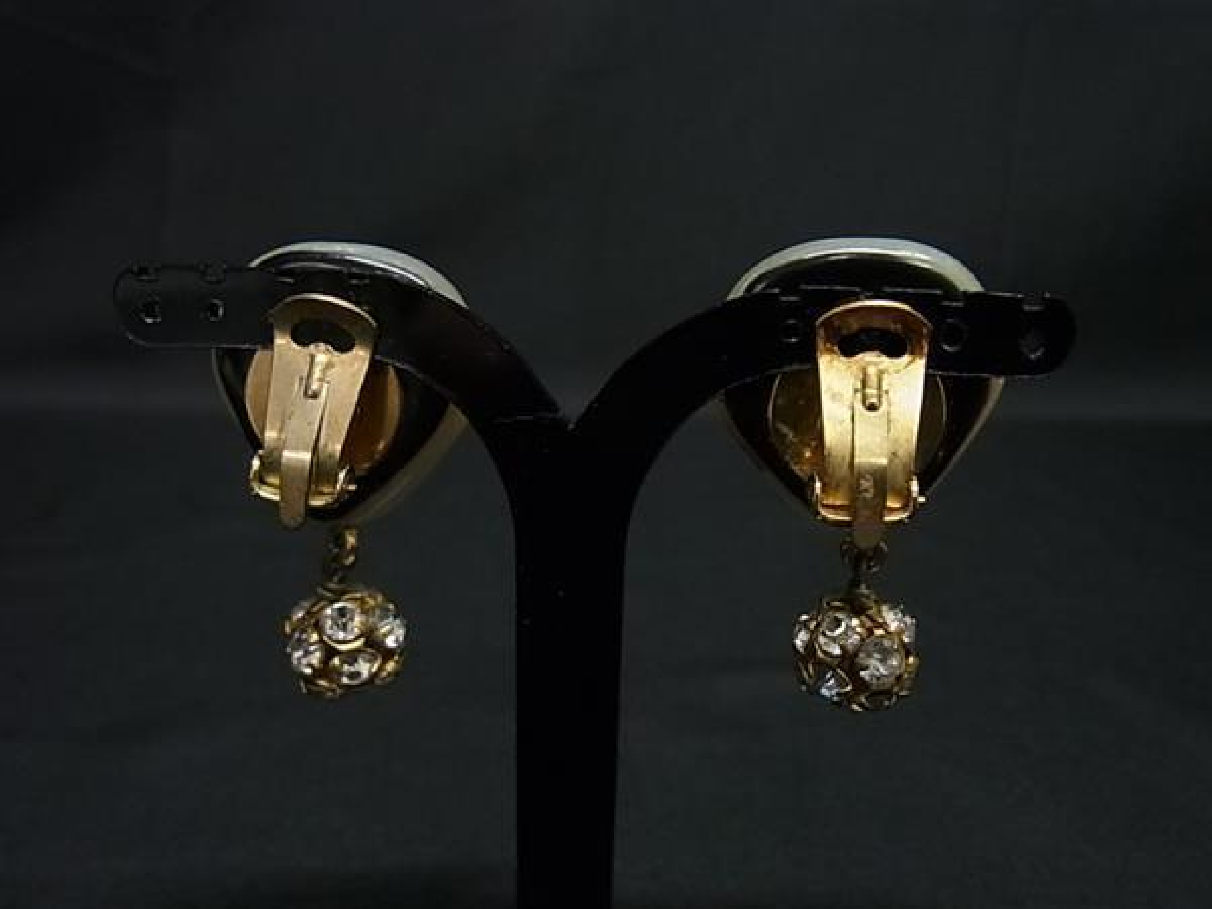 96C Clip-on Earrings, Women's Accessory, Gold Tone x Ivory Tone, FY3898 Earrings — view 2
