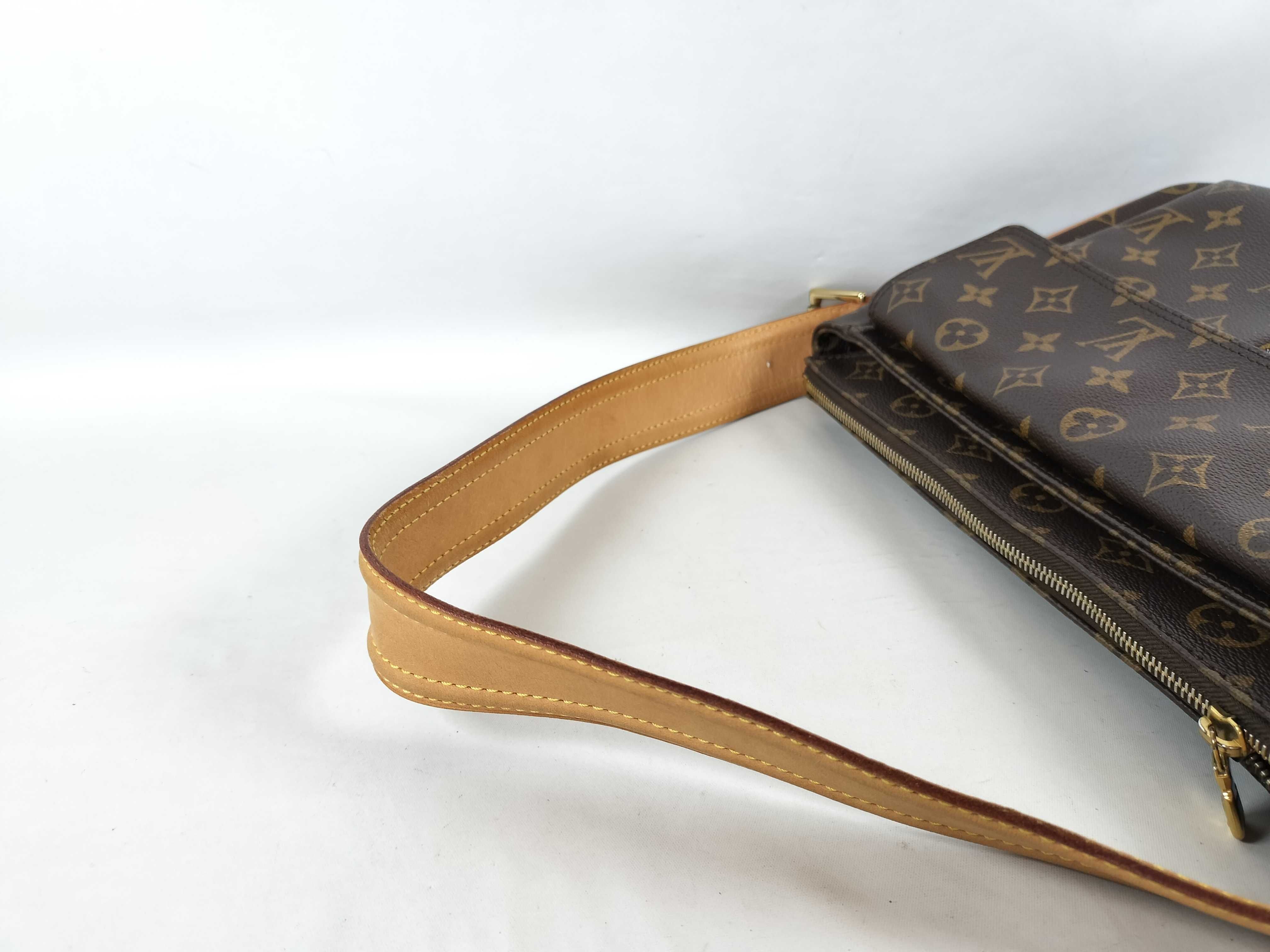Monogram M51163 Monogram Viva Cite GM Shoulder Bag — view 3