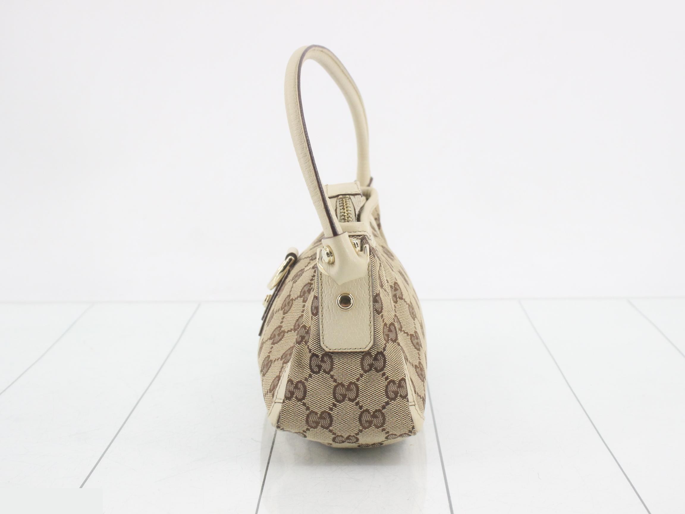 GG Canvas One-Shoulder Bag — view 3