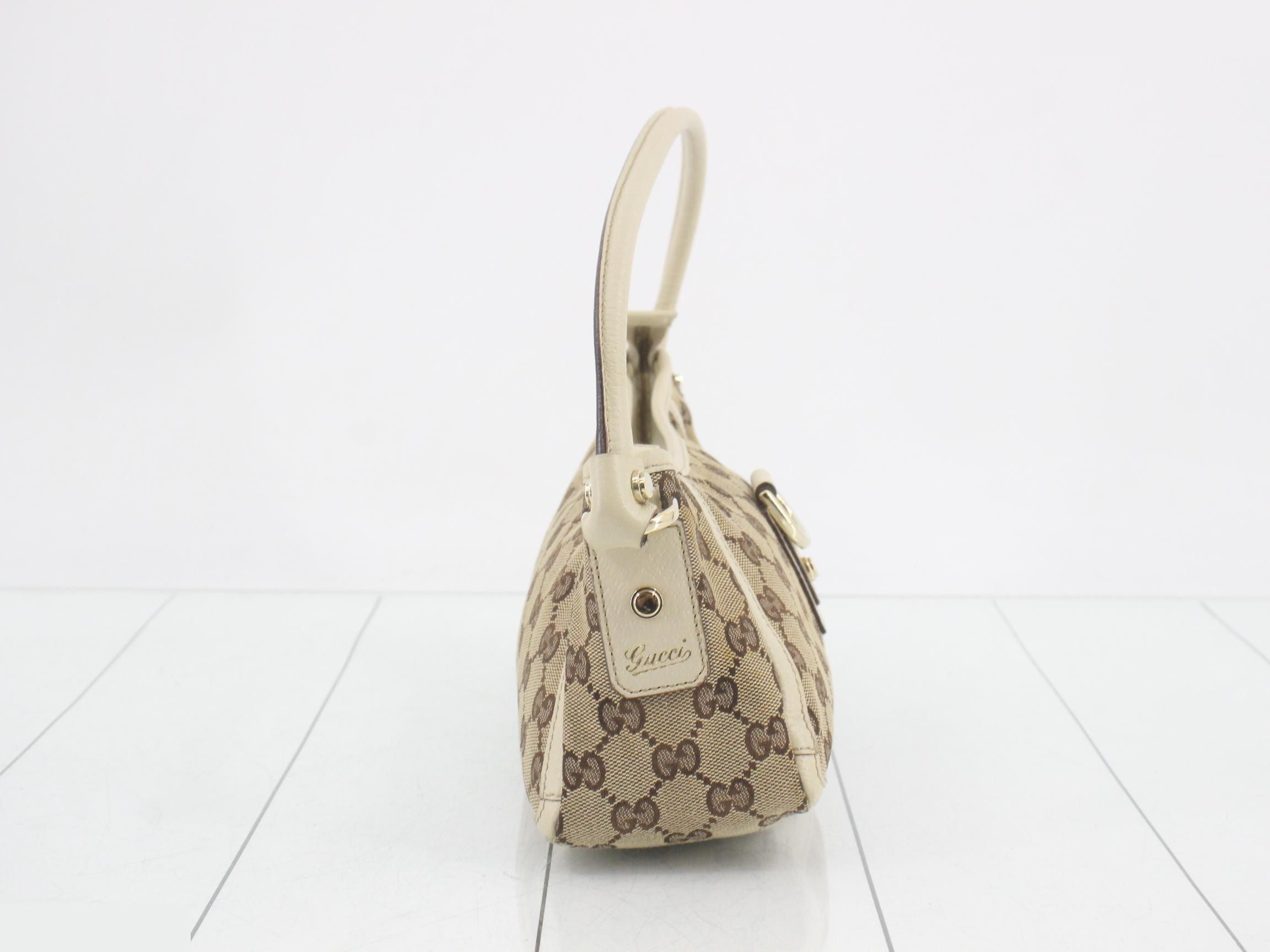 GG Canvas One-Shoulder Bag — view 4