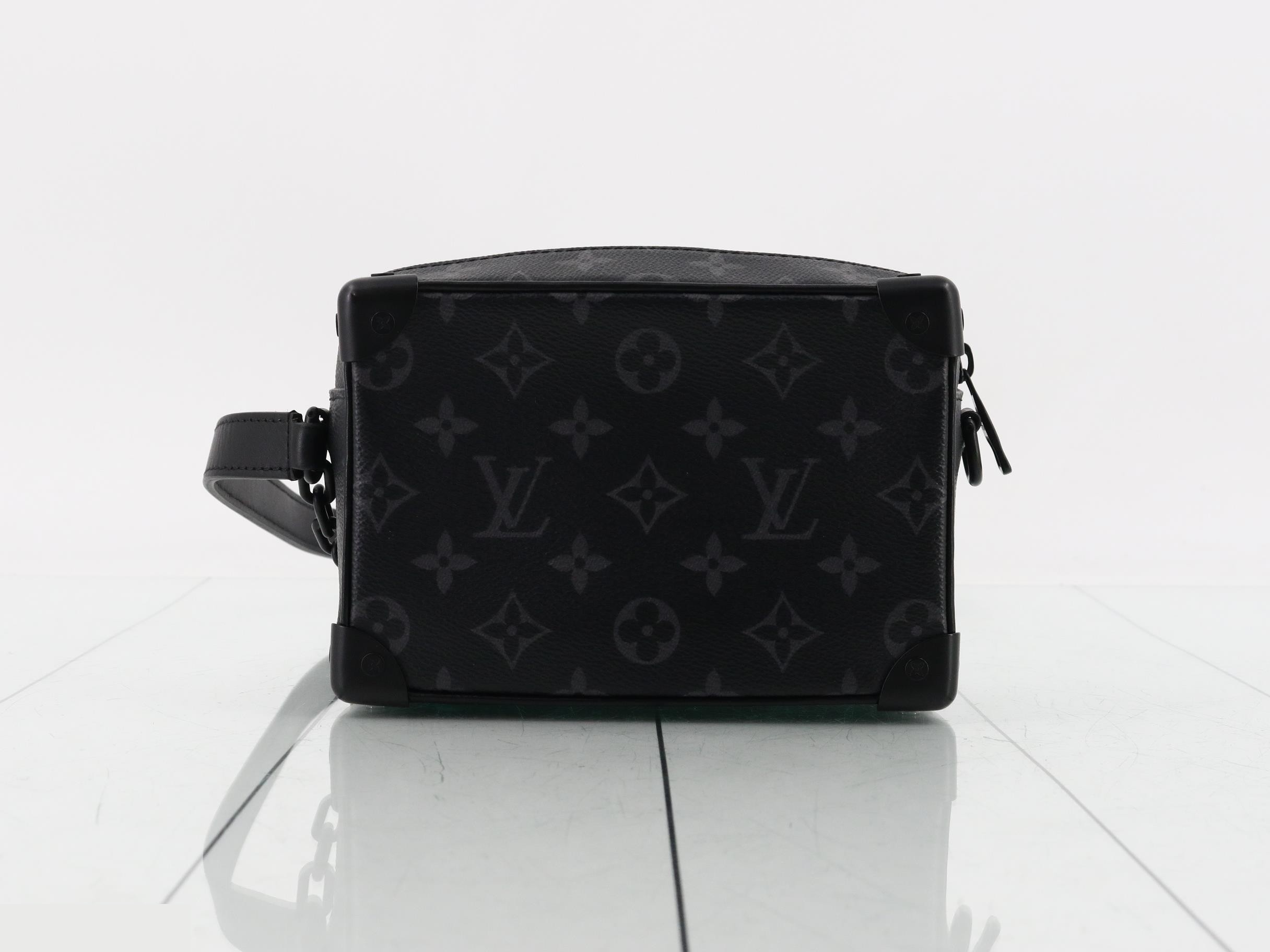 Mini soft trunk, list price ¥561,000, stored item. — view 2