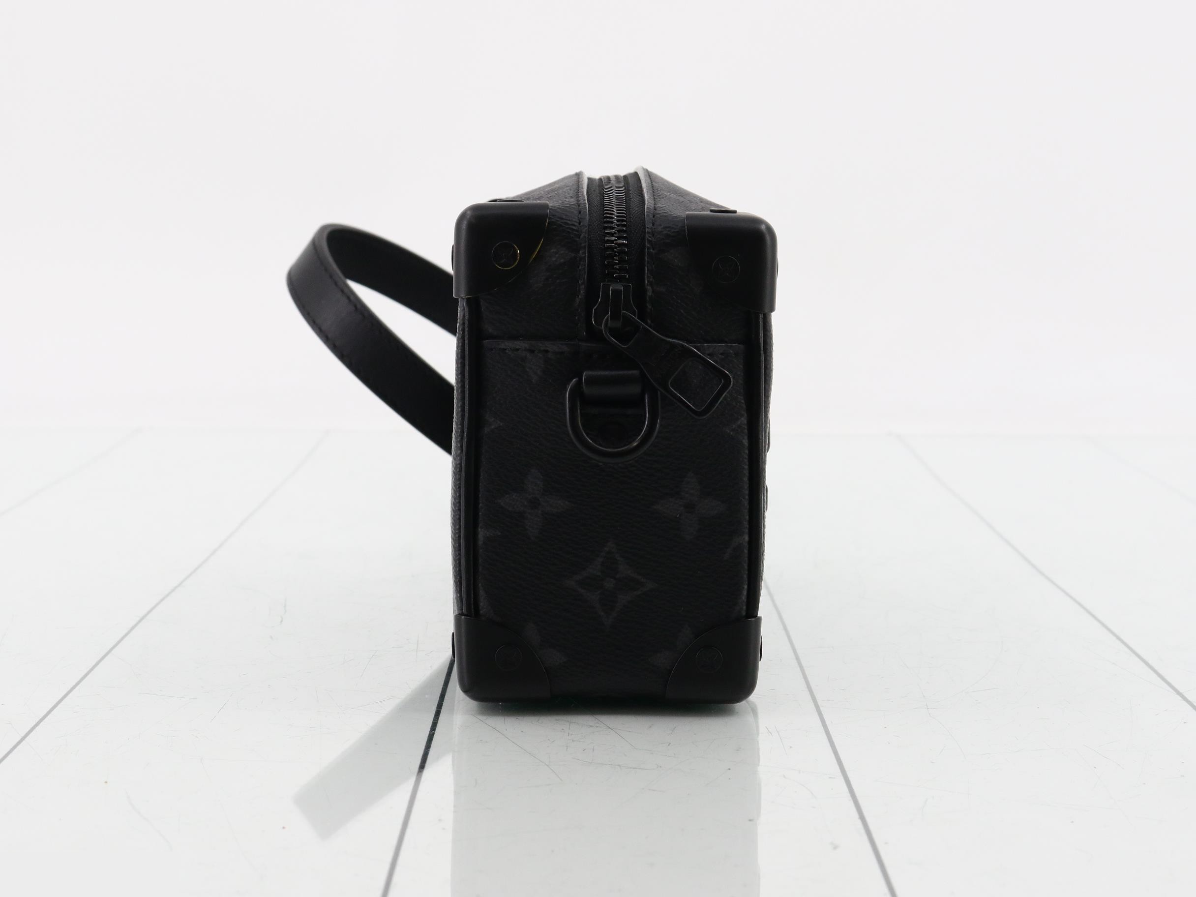 Mini soft trunk, list price ¥561,000, stored item. — view 4