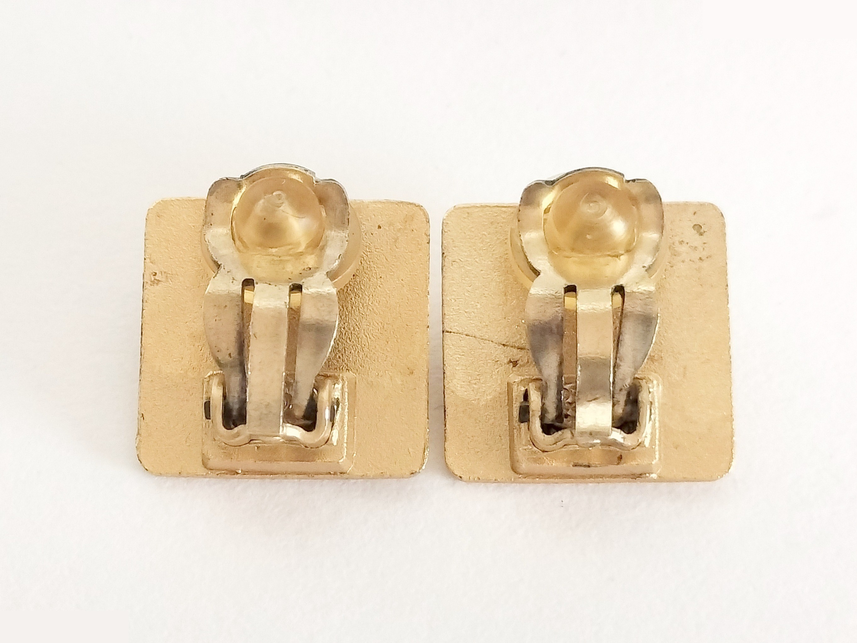 Coco Turnlock Gold Earrings — view 5