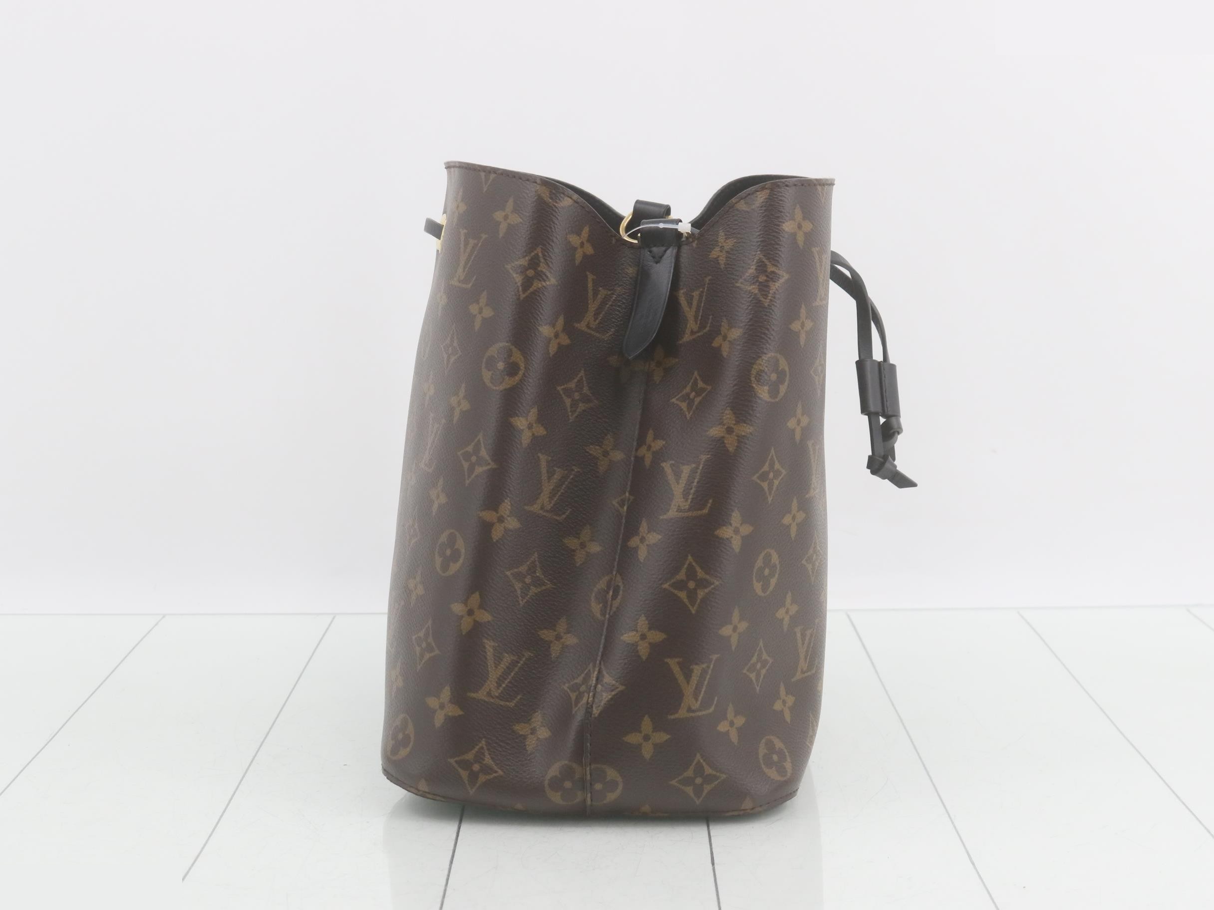 NeoNoe Noir with shoulder strap — view 4