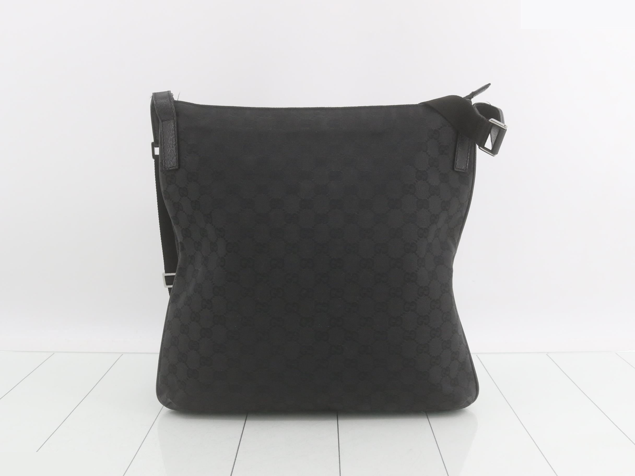 GG Canvas (Bag) - Shoulder Bag — view 2