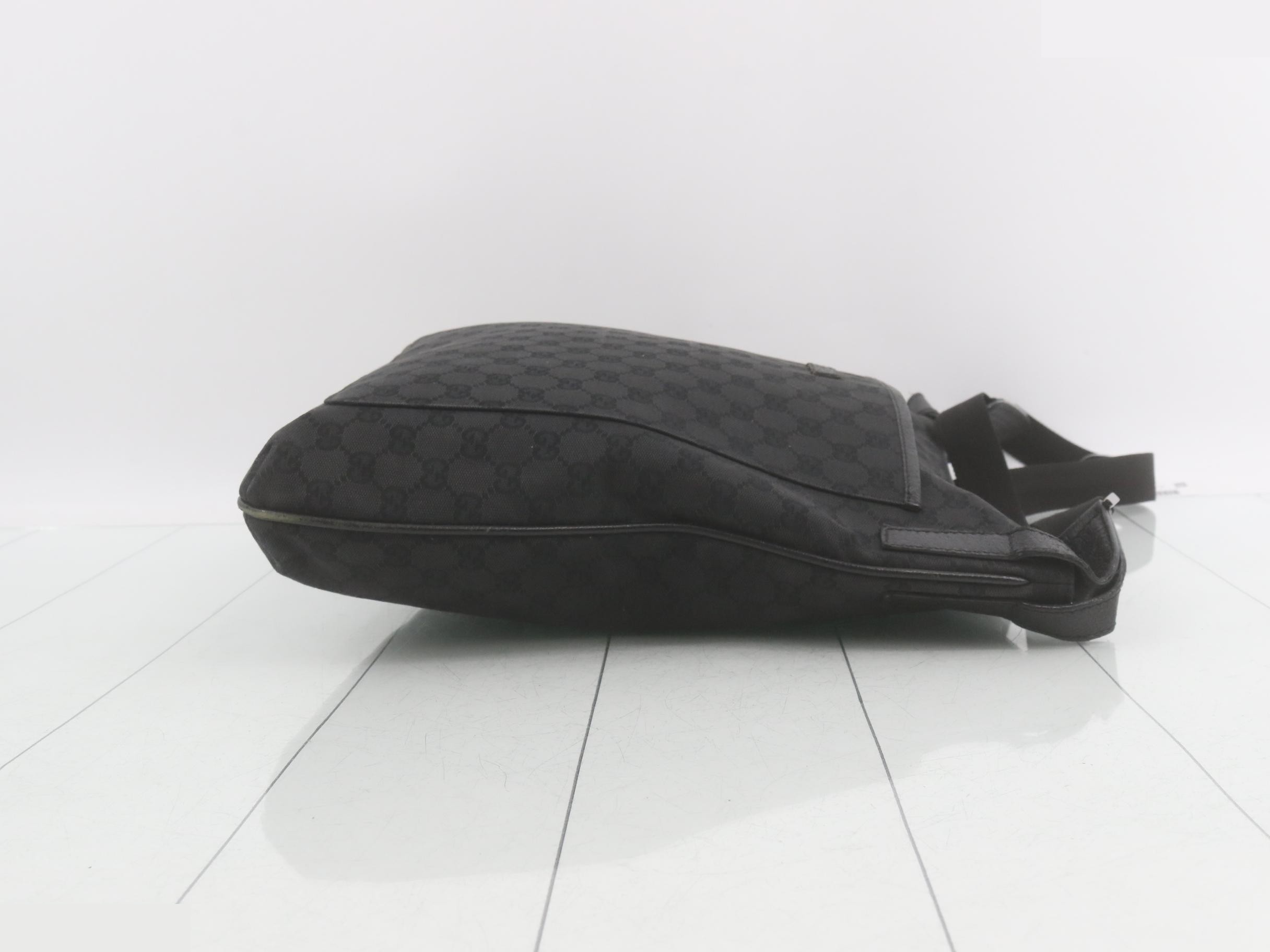 GG Canvas (Bag) - Shoulder Bag — view 3