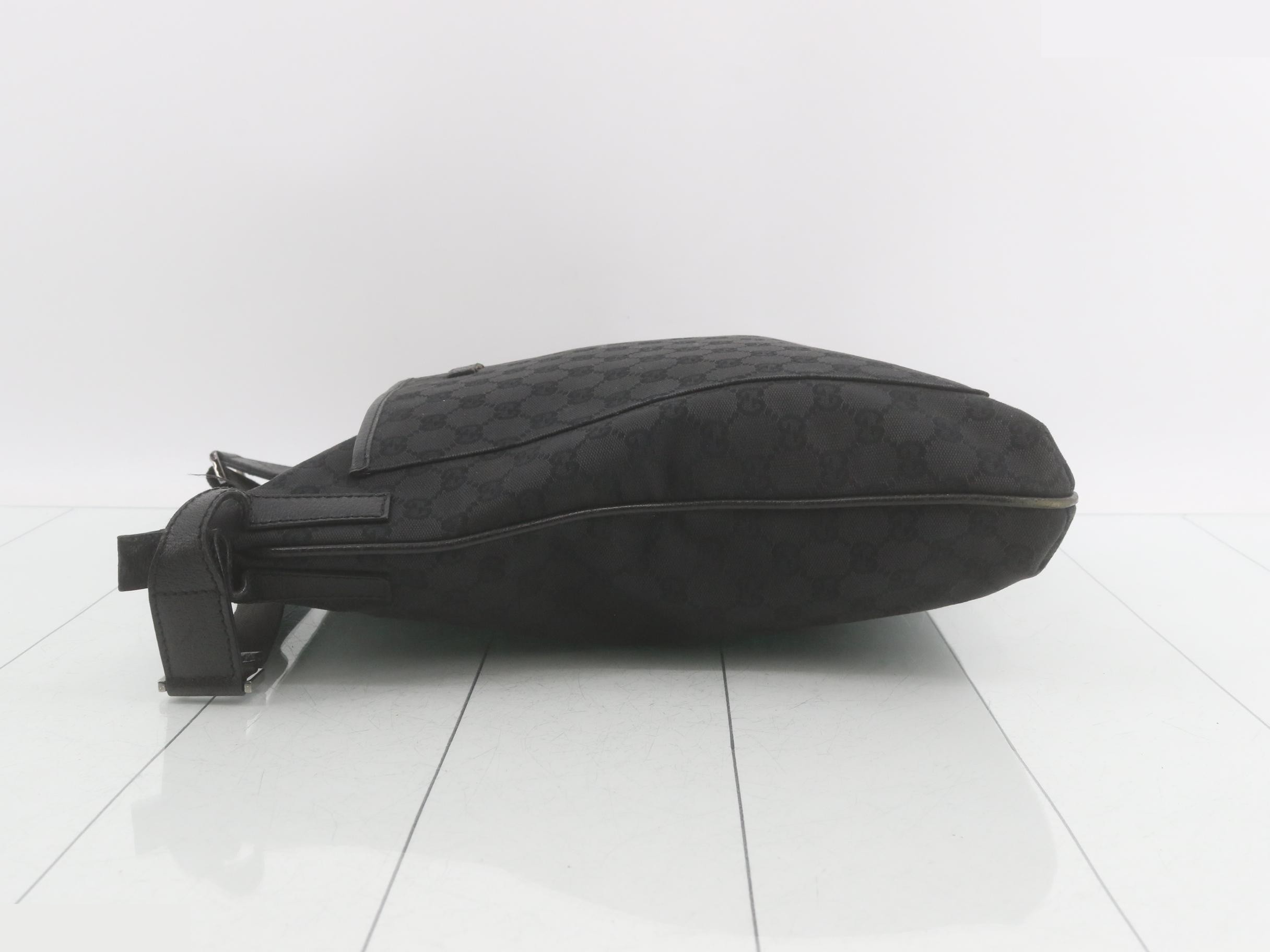 GG Canvas (Bag) - Shoulder Bag — view 4
