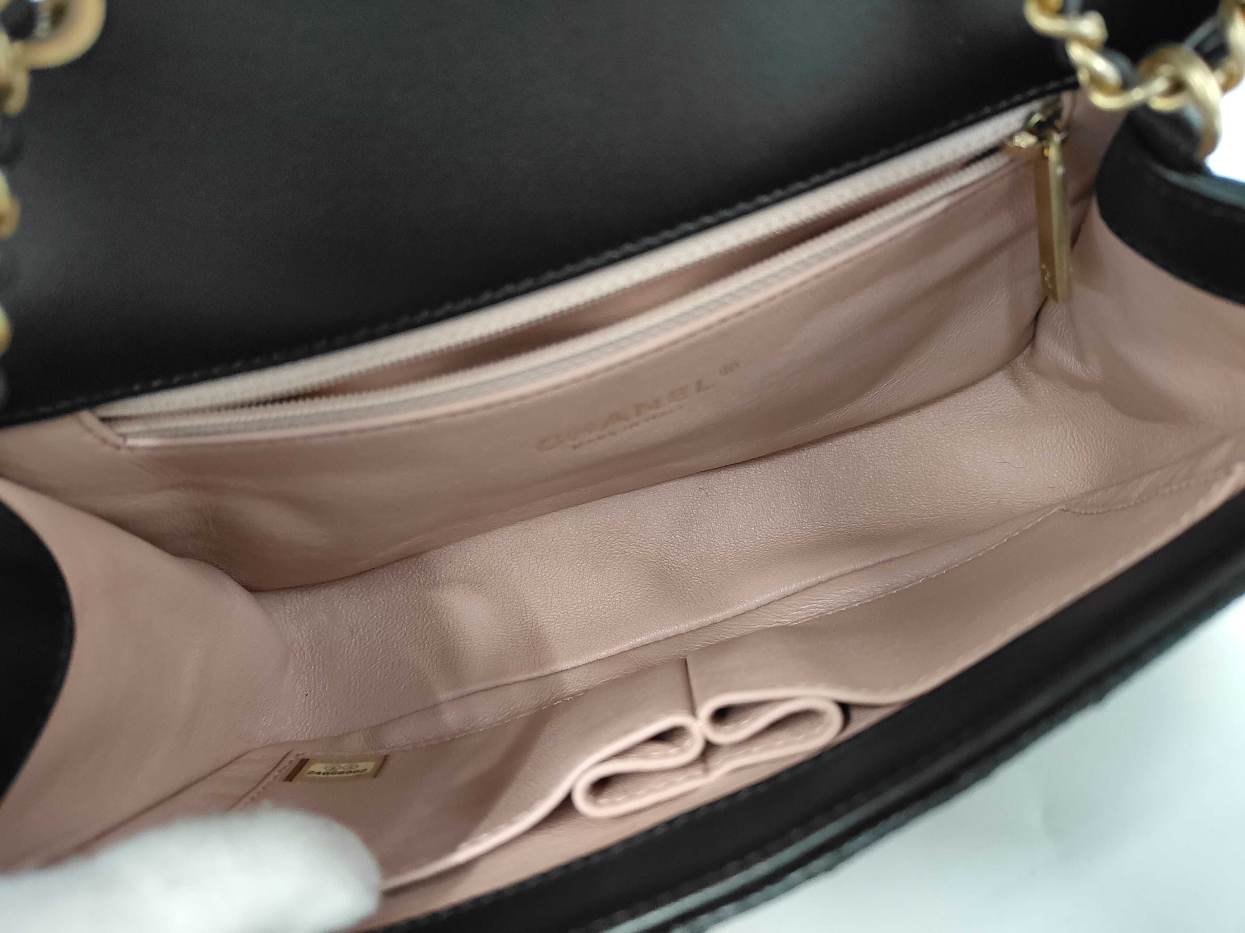 Black Quilted Calfskin Medium Filigree Shoulder Bag (No. 24) with Card — view 9