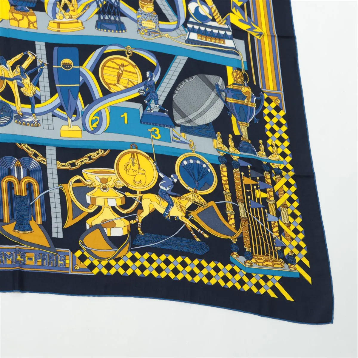 Carre 140 LES TROPHEES Trophy Stole Cashmere x Silk Marine Thread Fuzz Paper tag included Jean — view 4