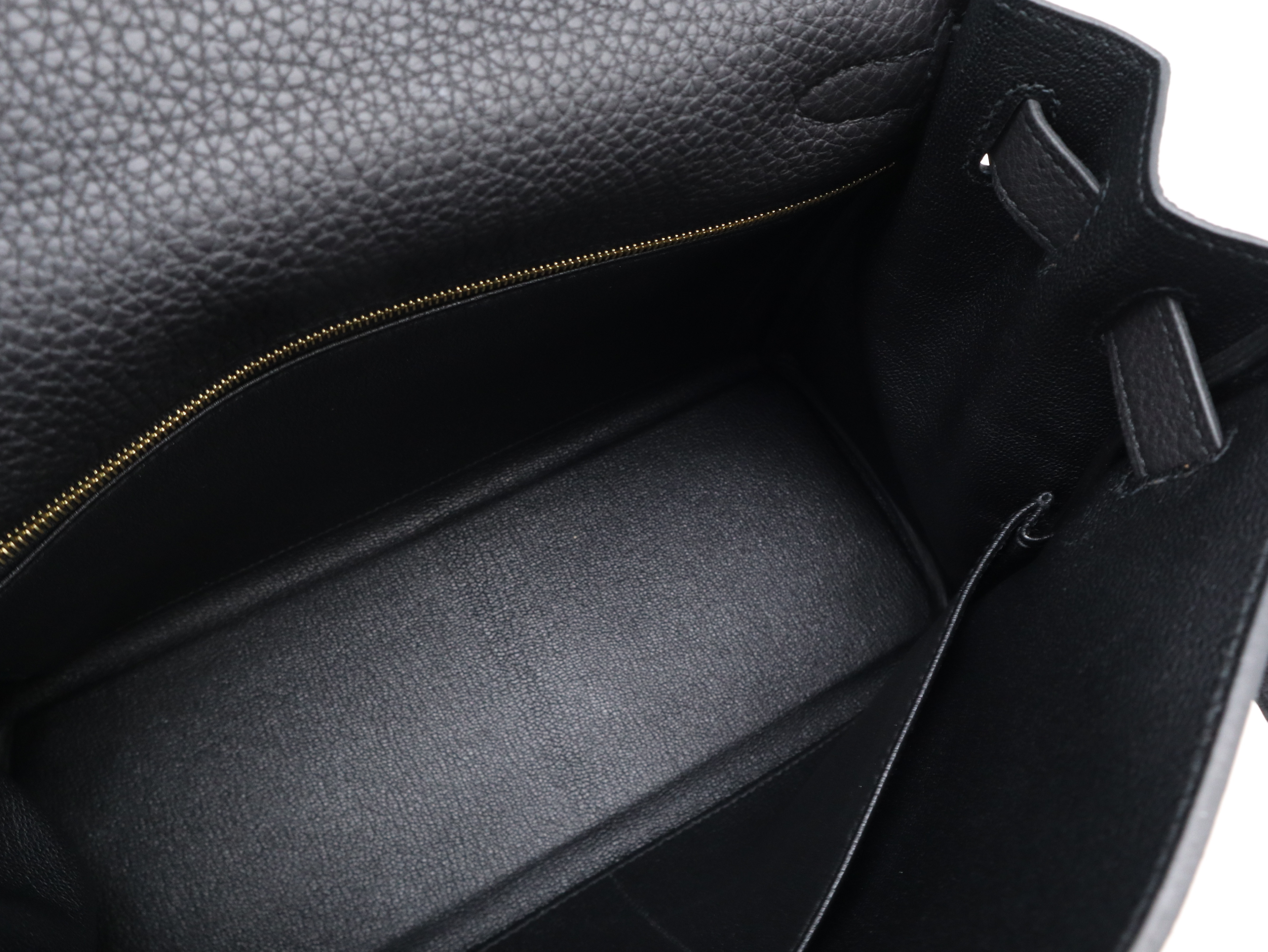 Kelly 28 handbag, W stamp, Taurillon leather, gold hardware, Noir (black), includes shoulder strap, clochette, padlock, 2 keys, box, and dust bag. — view 8