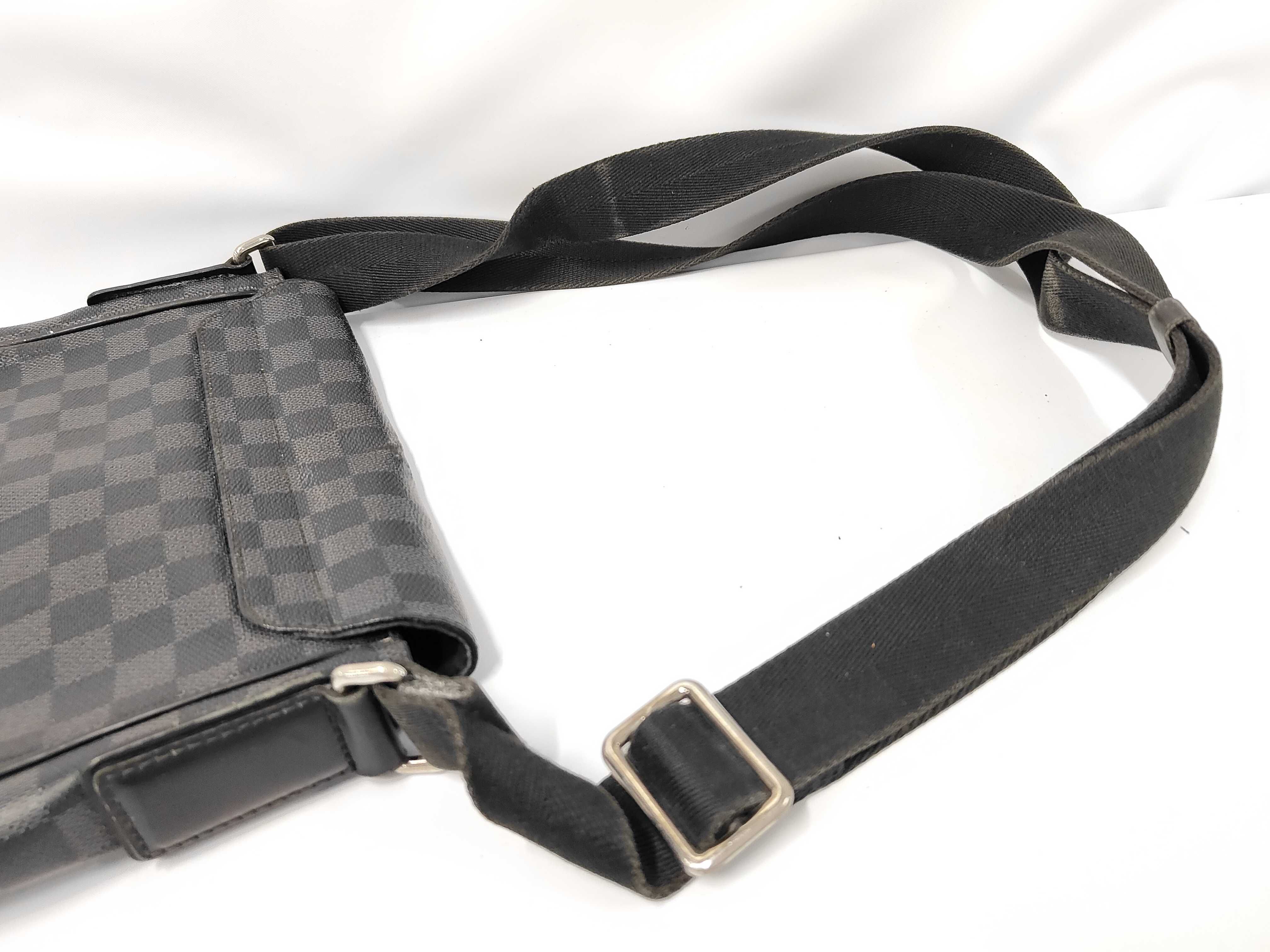 LV DAMIER GRAPHITE DISTRICT N41260 Shoulder Bag — view 5