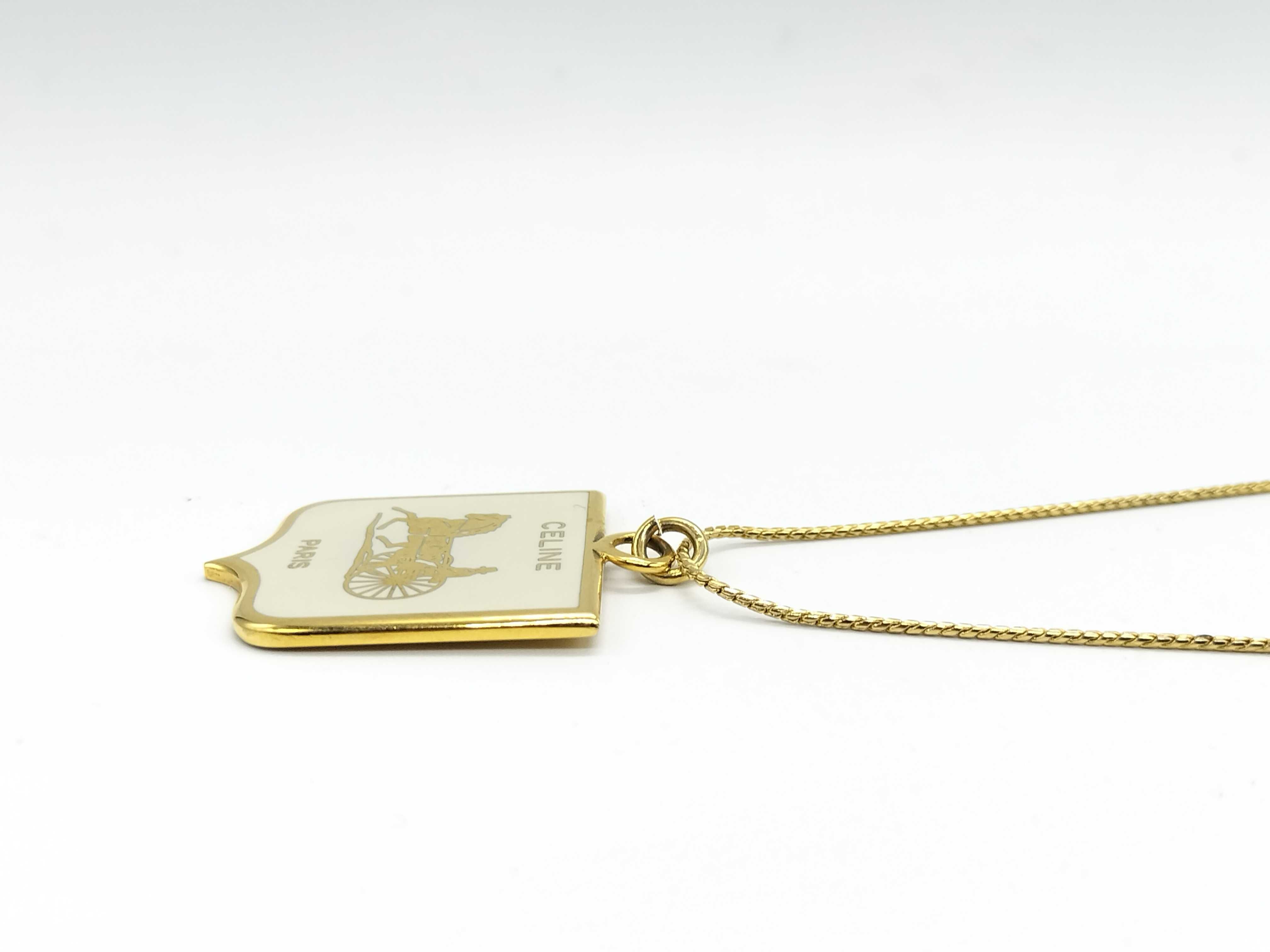 carriage pattern pendant necklace — view 2