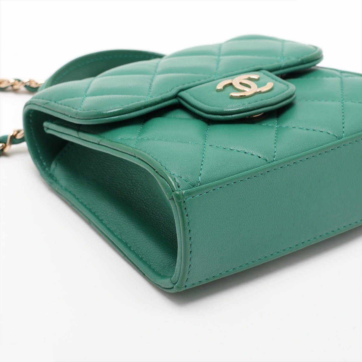 Matelassé Lambskin 2-Way Handbag, Green, Gold Hardware — view 4