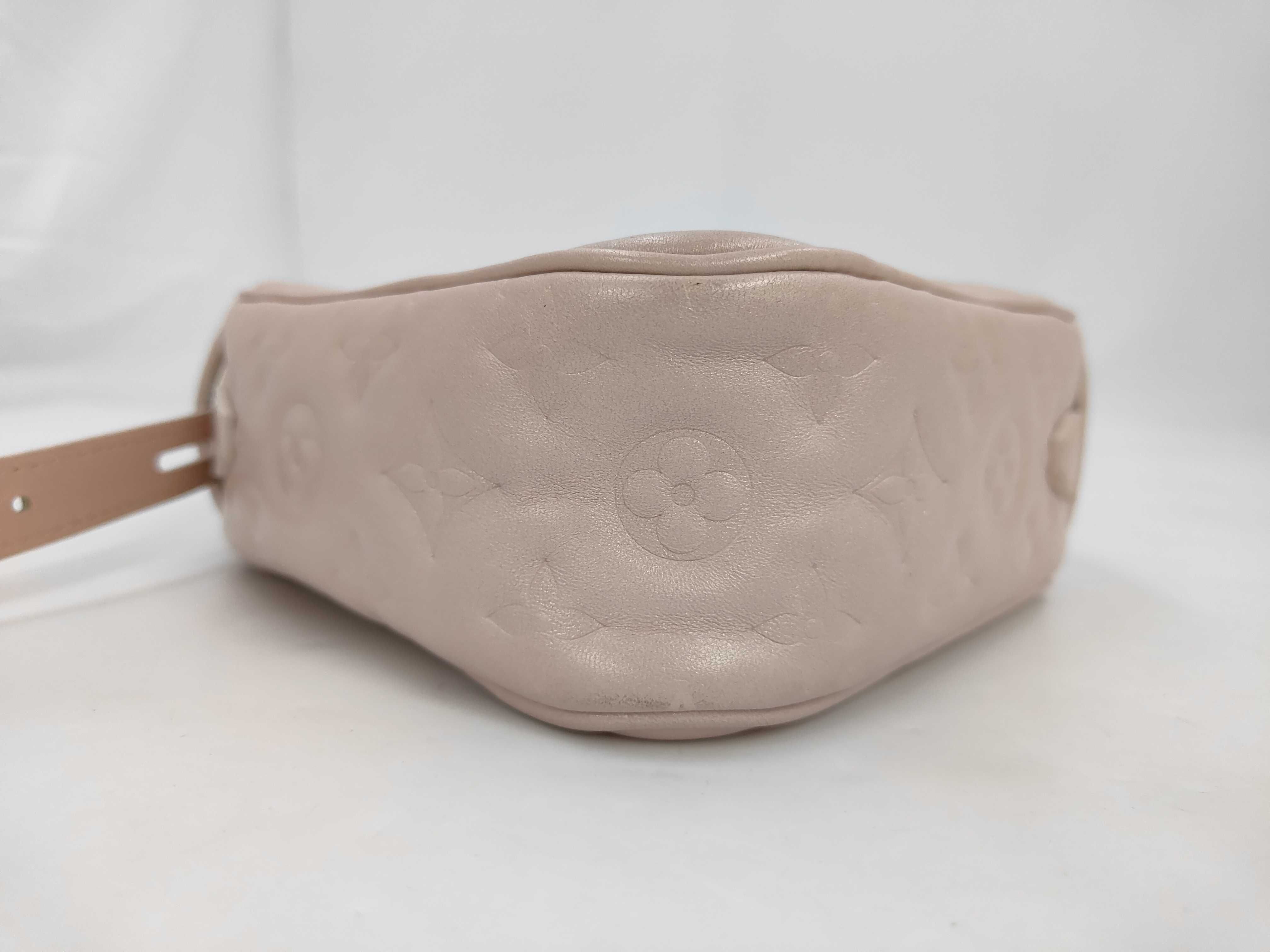 Sac Coeur Falling in Love Heart Box M58738 Pink Leather Shoulder Bag — view 3