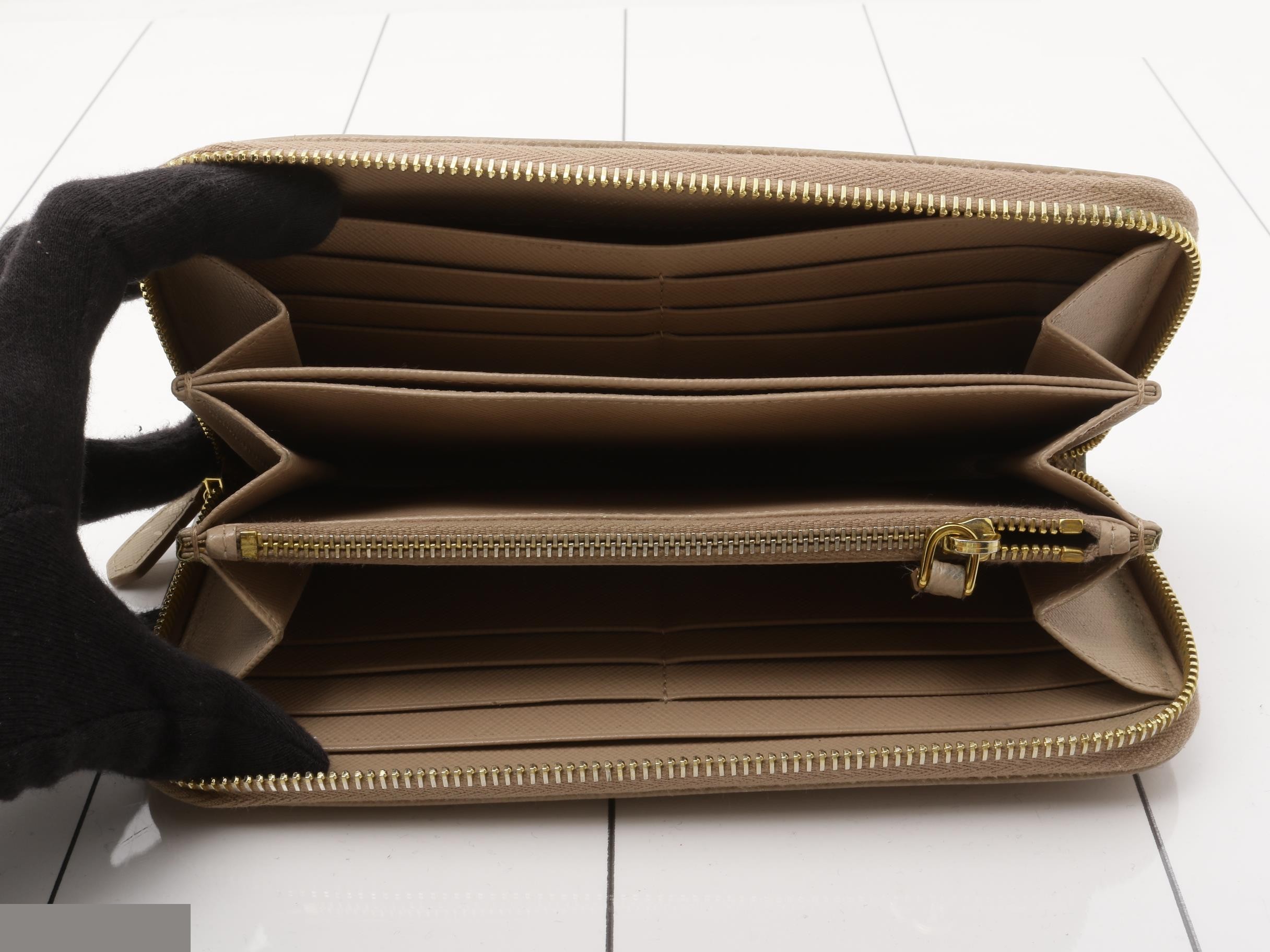 Saffiano Long Wallet — view 4