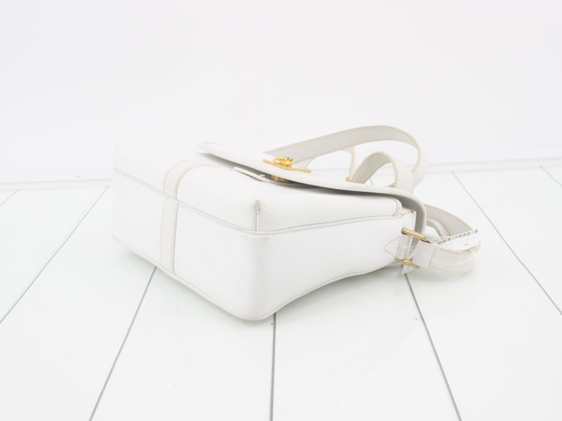 Gancini hardware leather shoulder bag — view 6