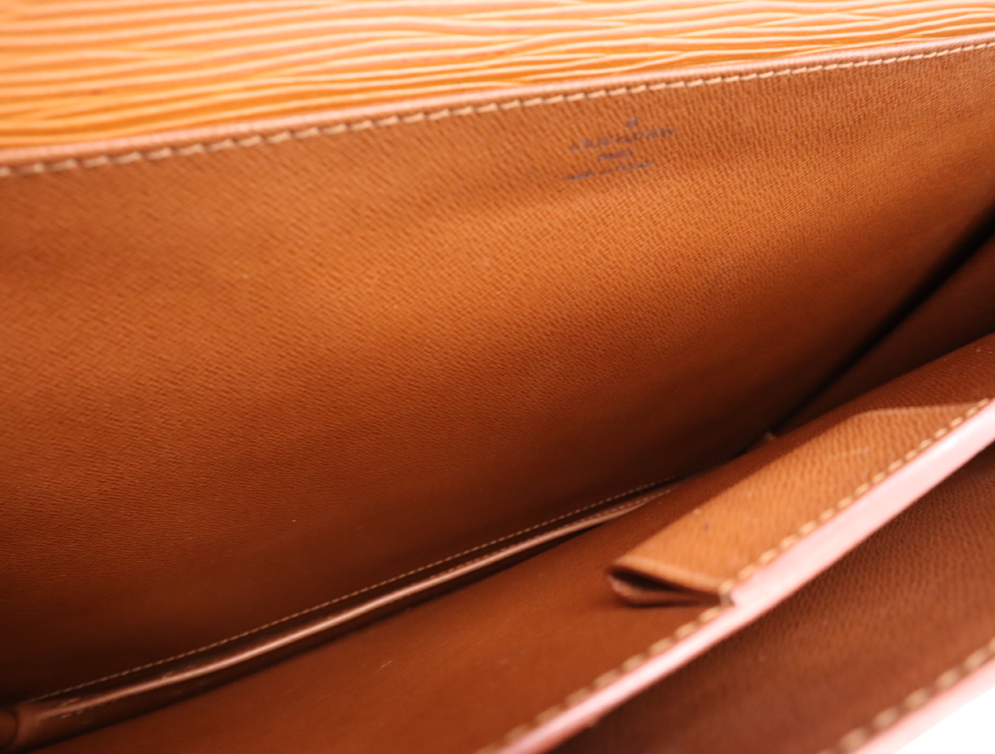 M54418 Epi Serviette Ambassador Zipangu Gold Business Bag — view 15