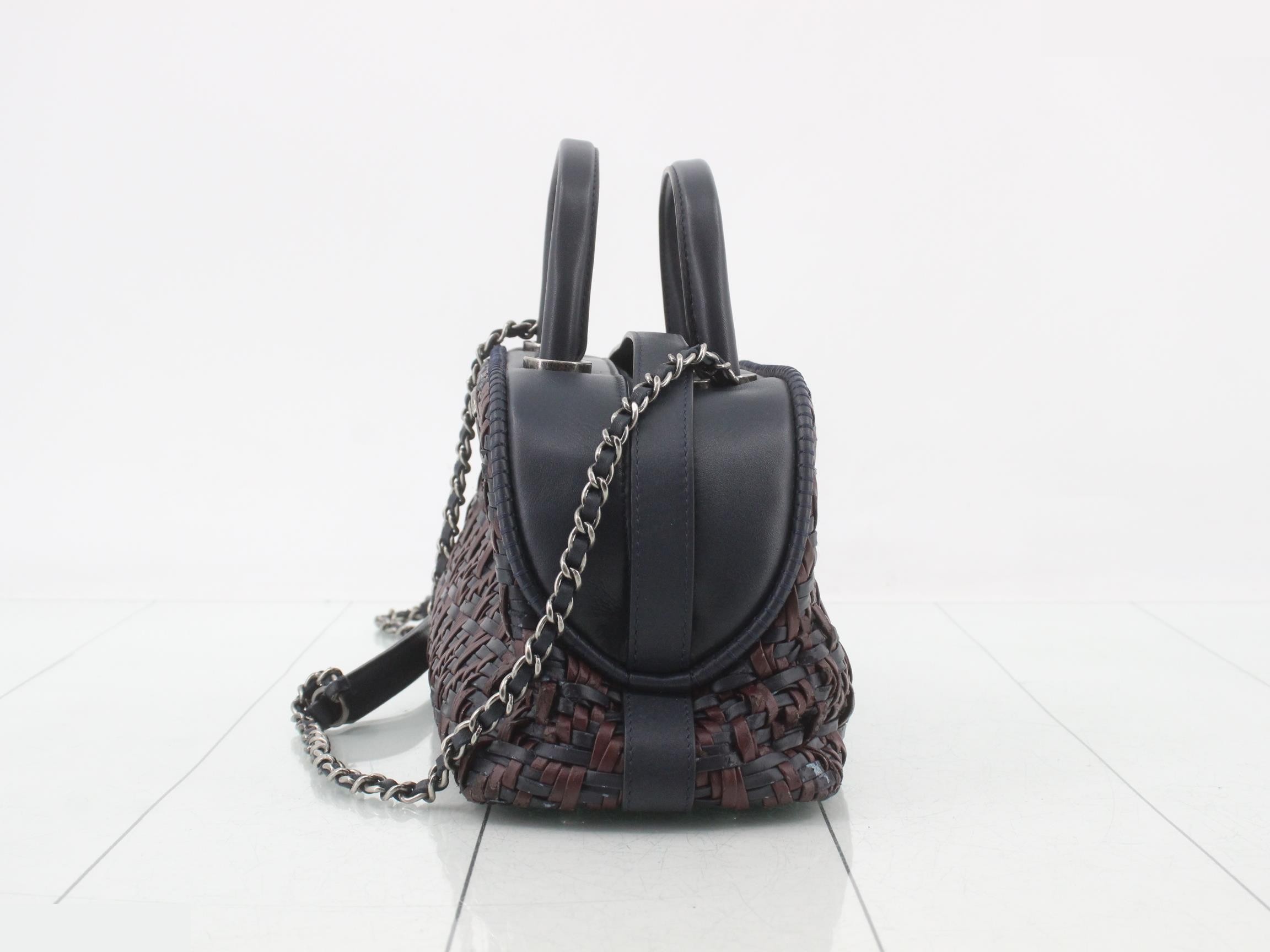 Chain shoulder bag — view 3
