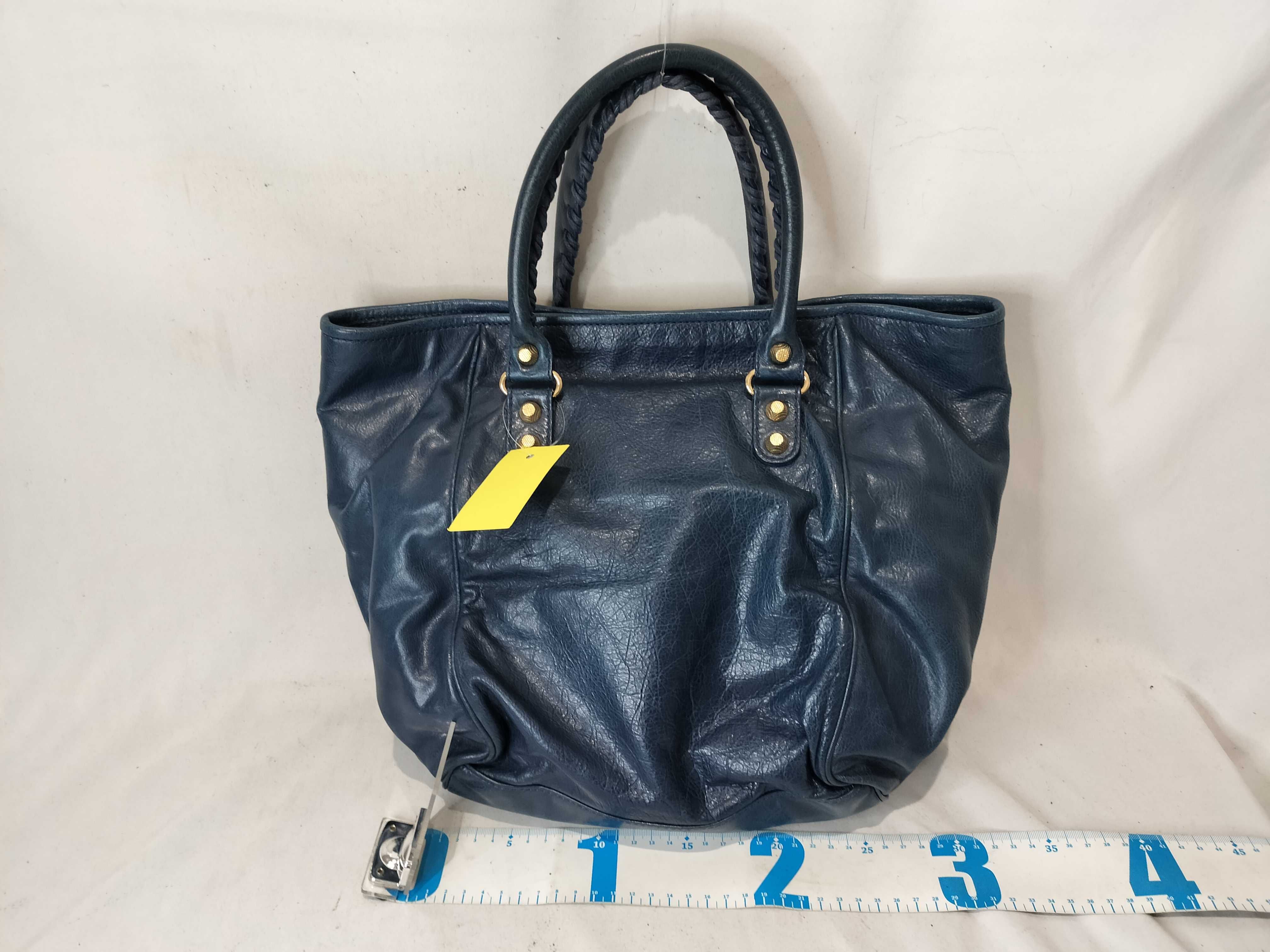 The Giant City Handbag — view 2