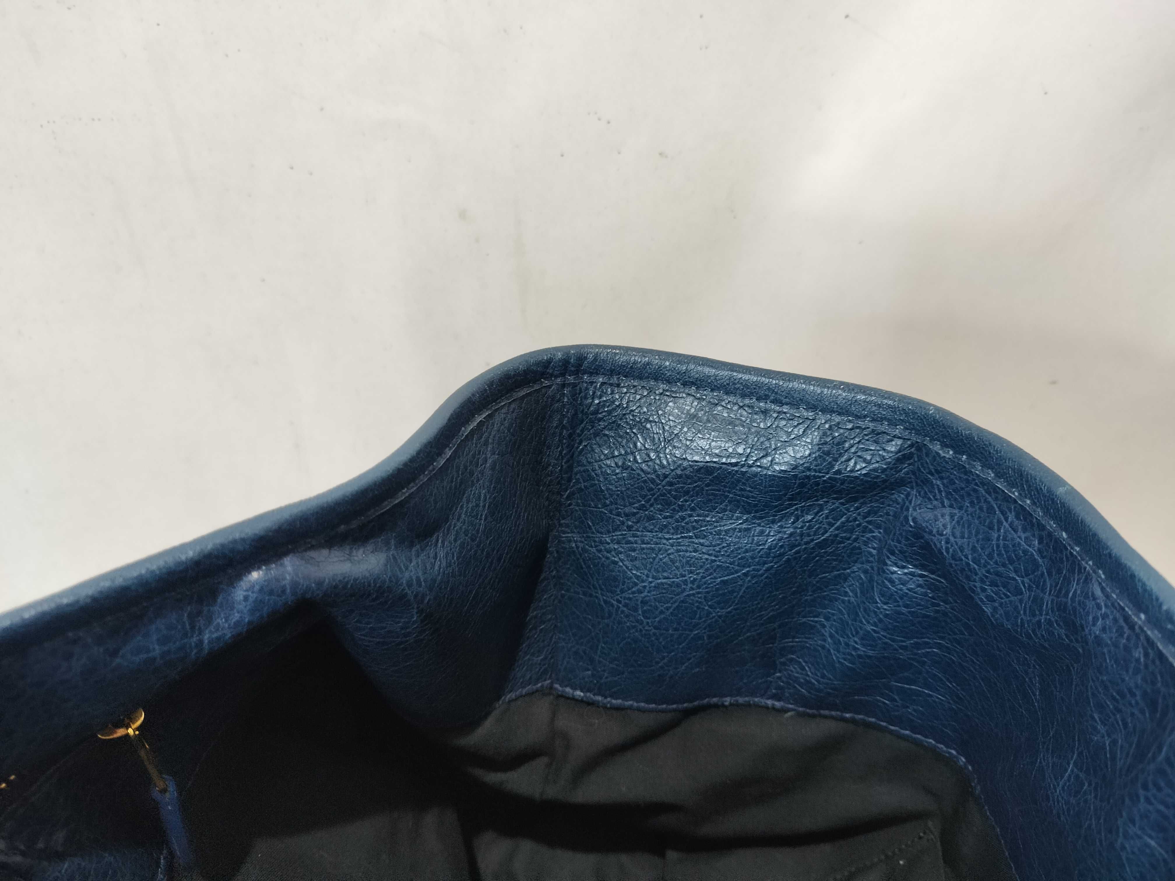 The Giant City Handbag — view 11