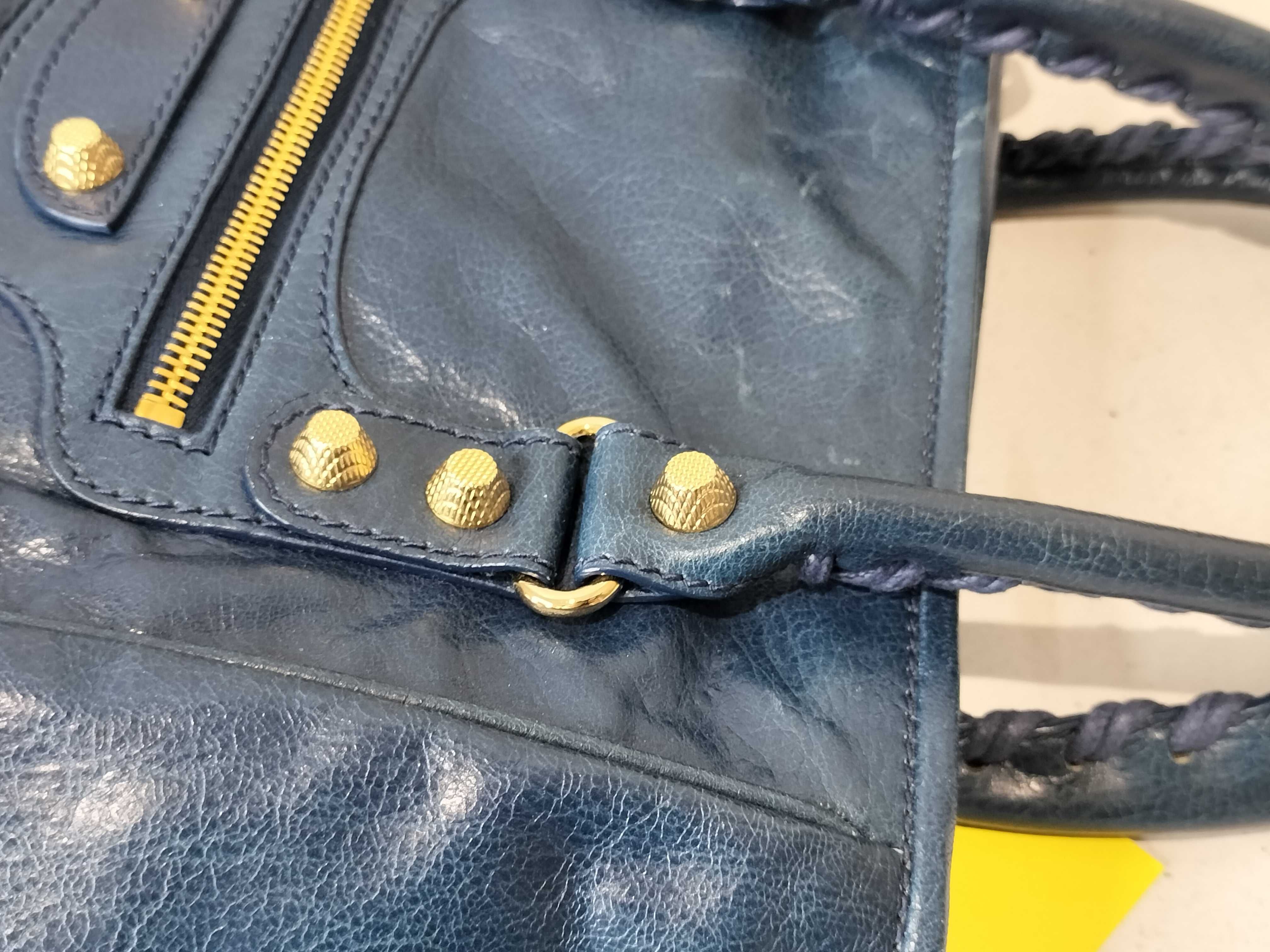 The Giant City Handbag — view 5