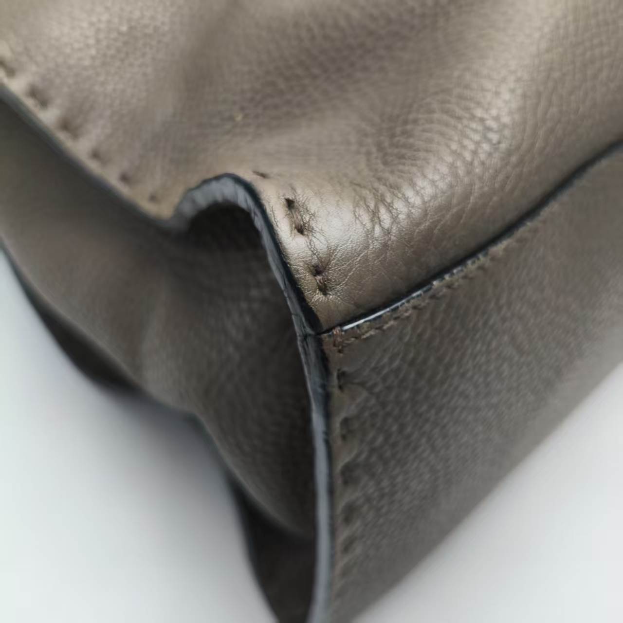 【*Shipped from: China*】FENDI Leather Shoulder Bag — view 7