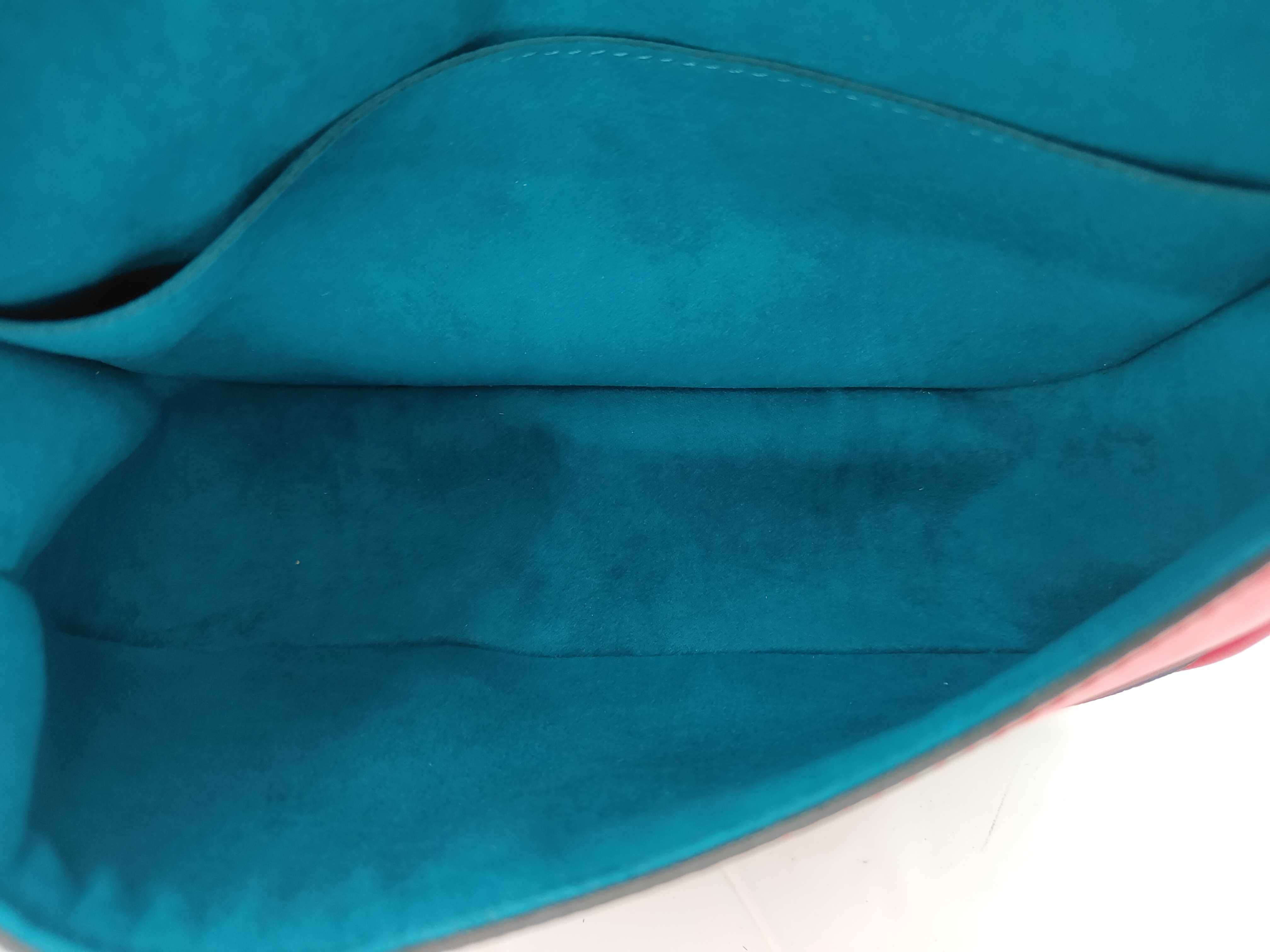 Epi Bussy Pink Shoulder Bag — view 5
