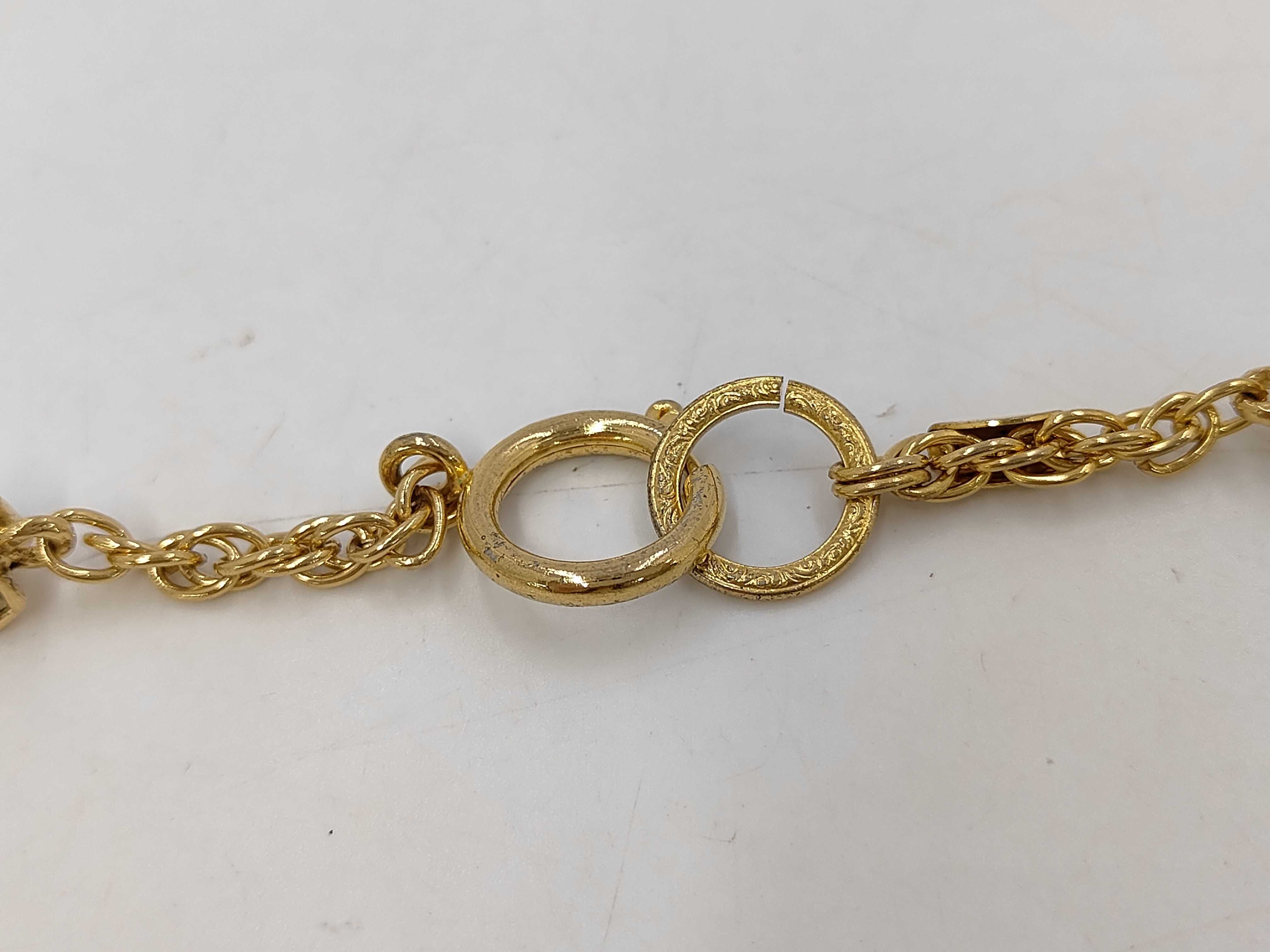 necklace — view 2