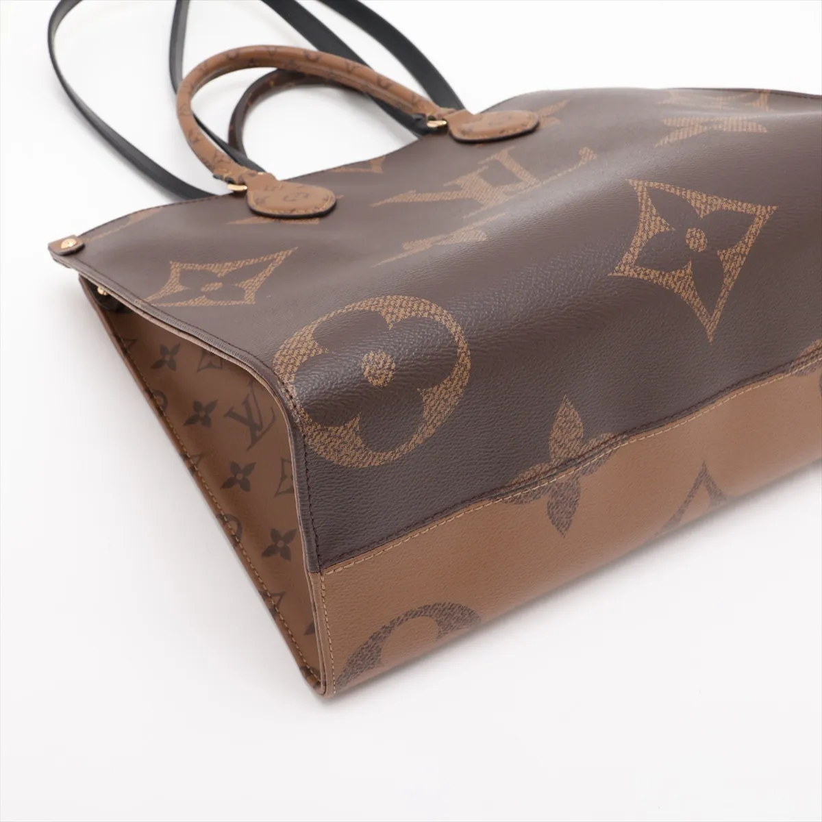 Giant Monogram Reverse OnTheGo MM M45321 FX0261 Brown — view 4
