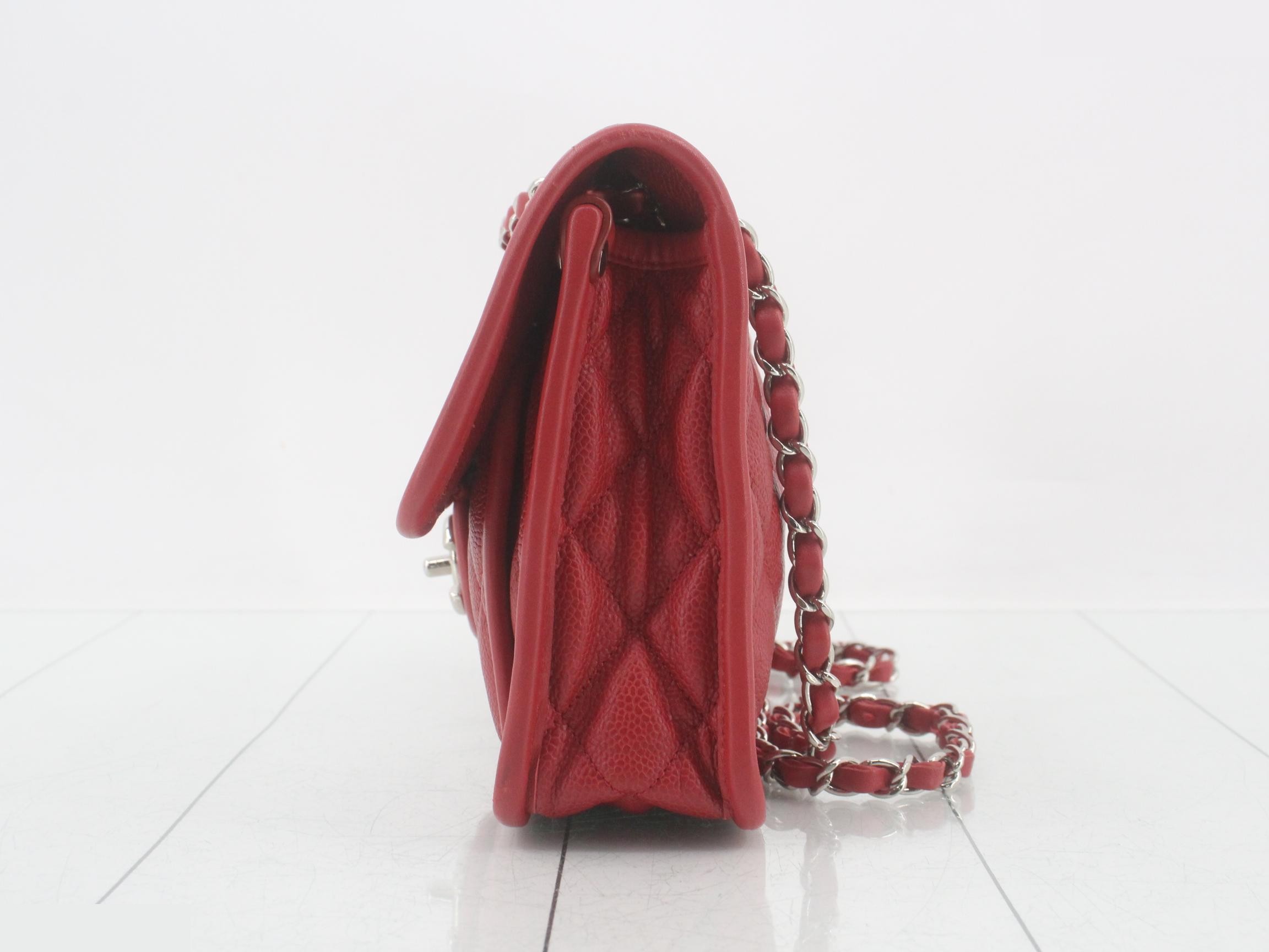 French Riviera Chain Shoulder Bag, Series 17, Caviar Leather — view 3