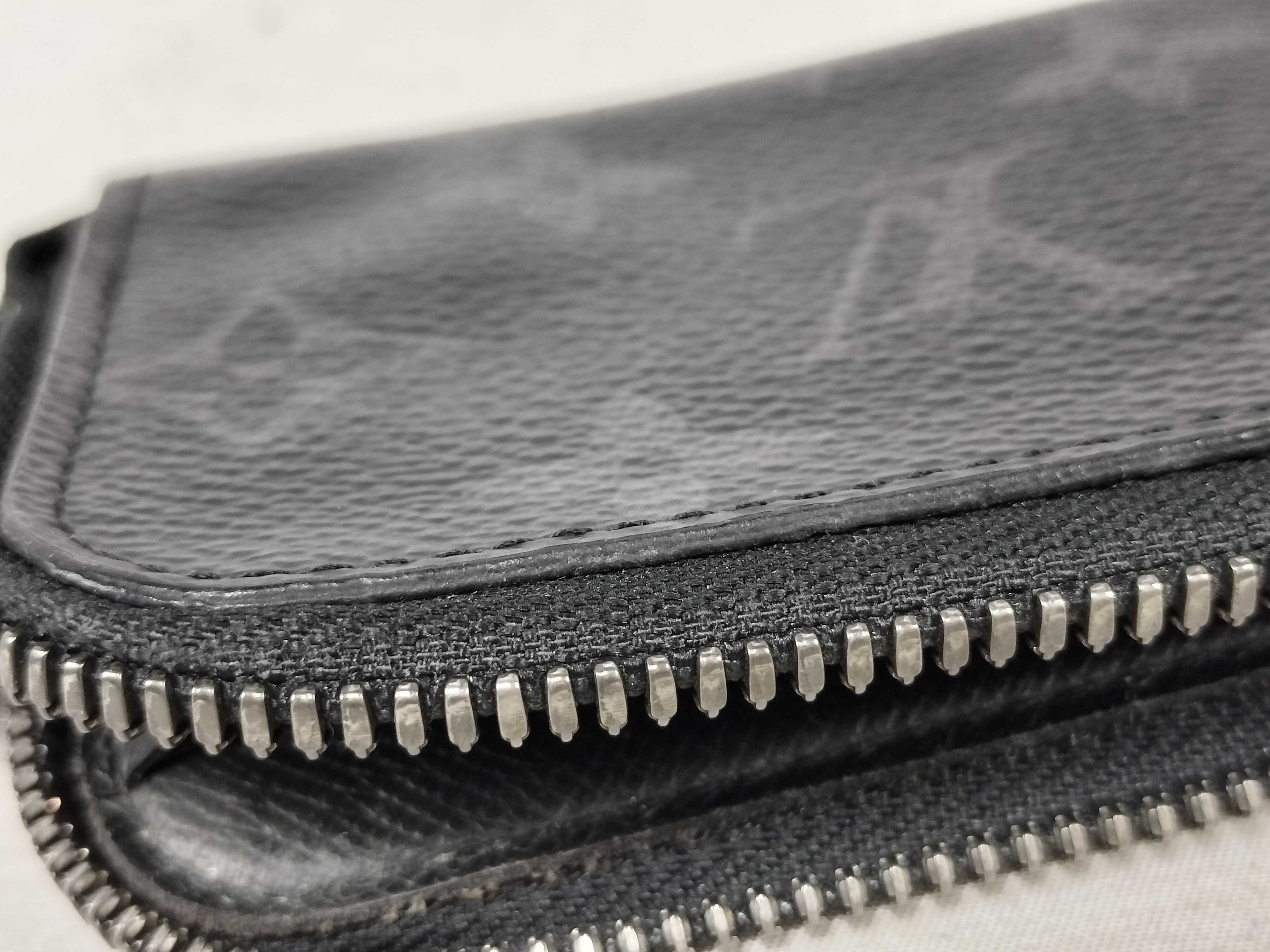 Eclipse Coin Case — view 14