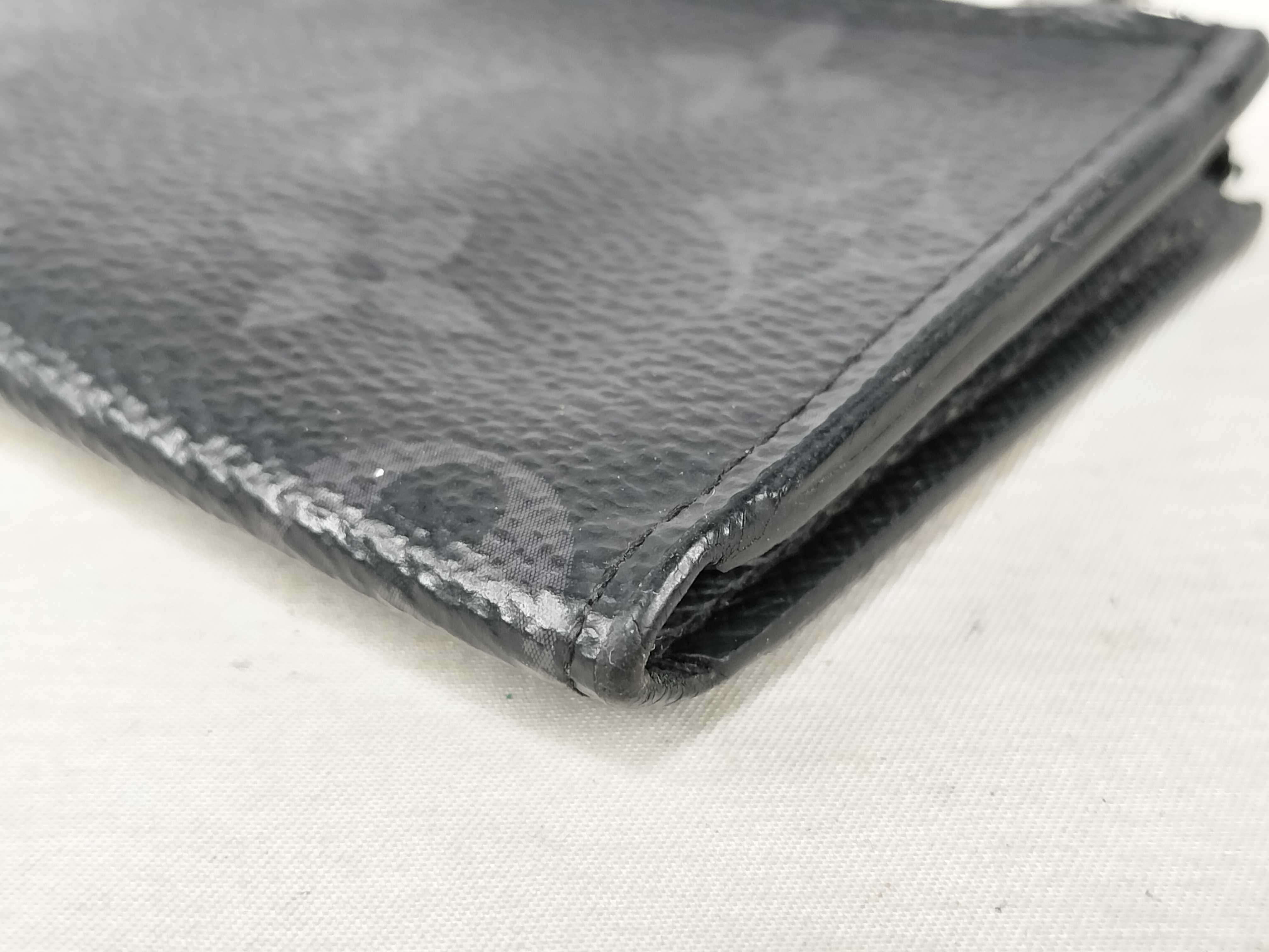 Eclipse Coin Case — view 4
