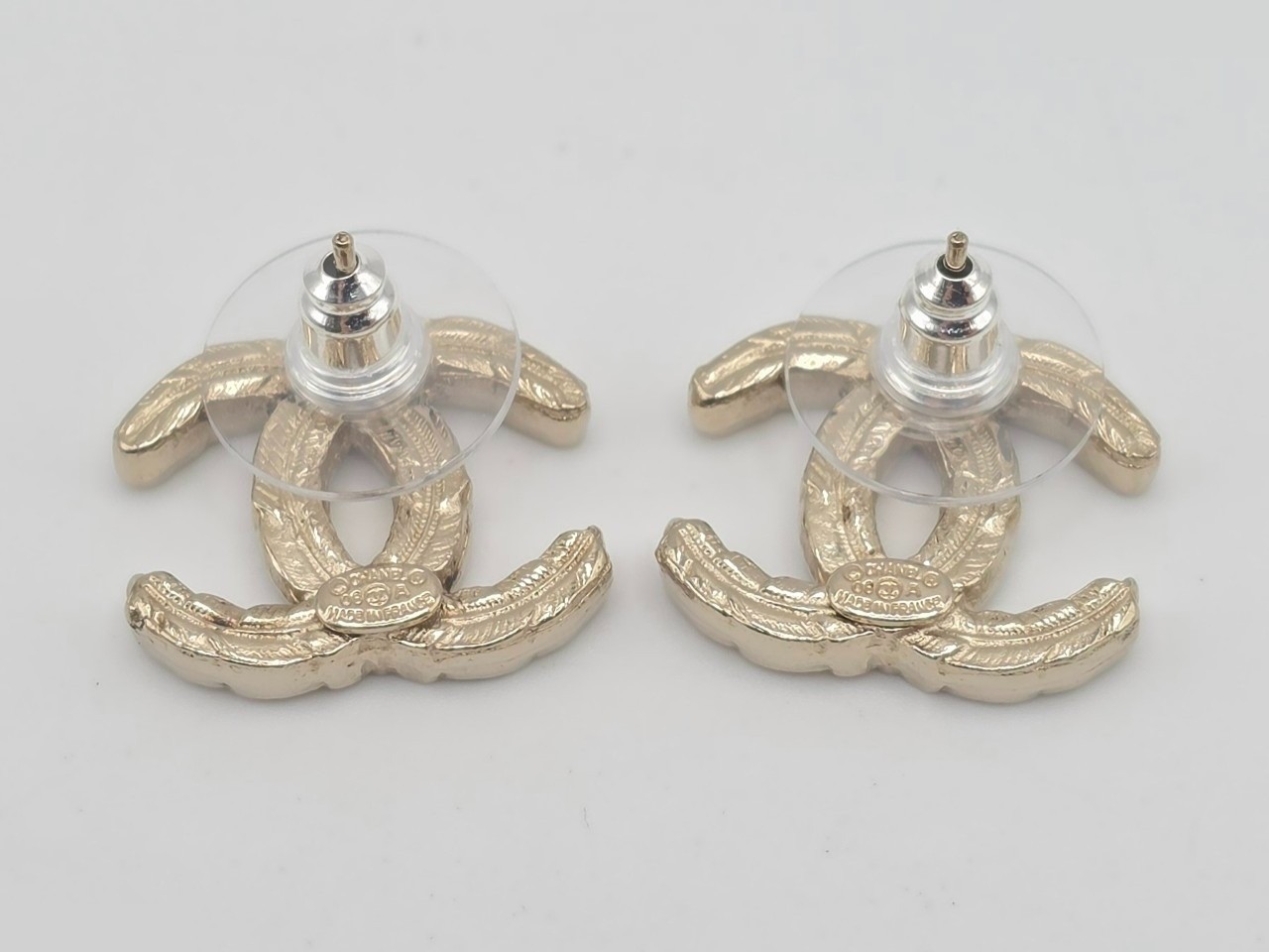 earrings — view 4