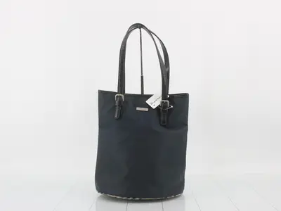 Nylon tote bag