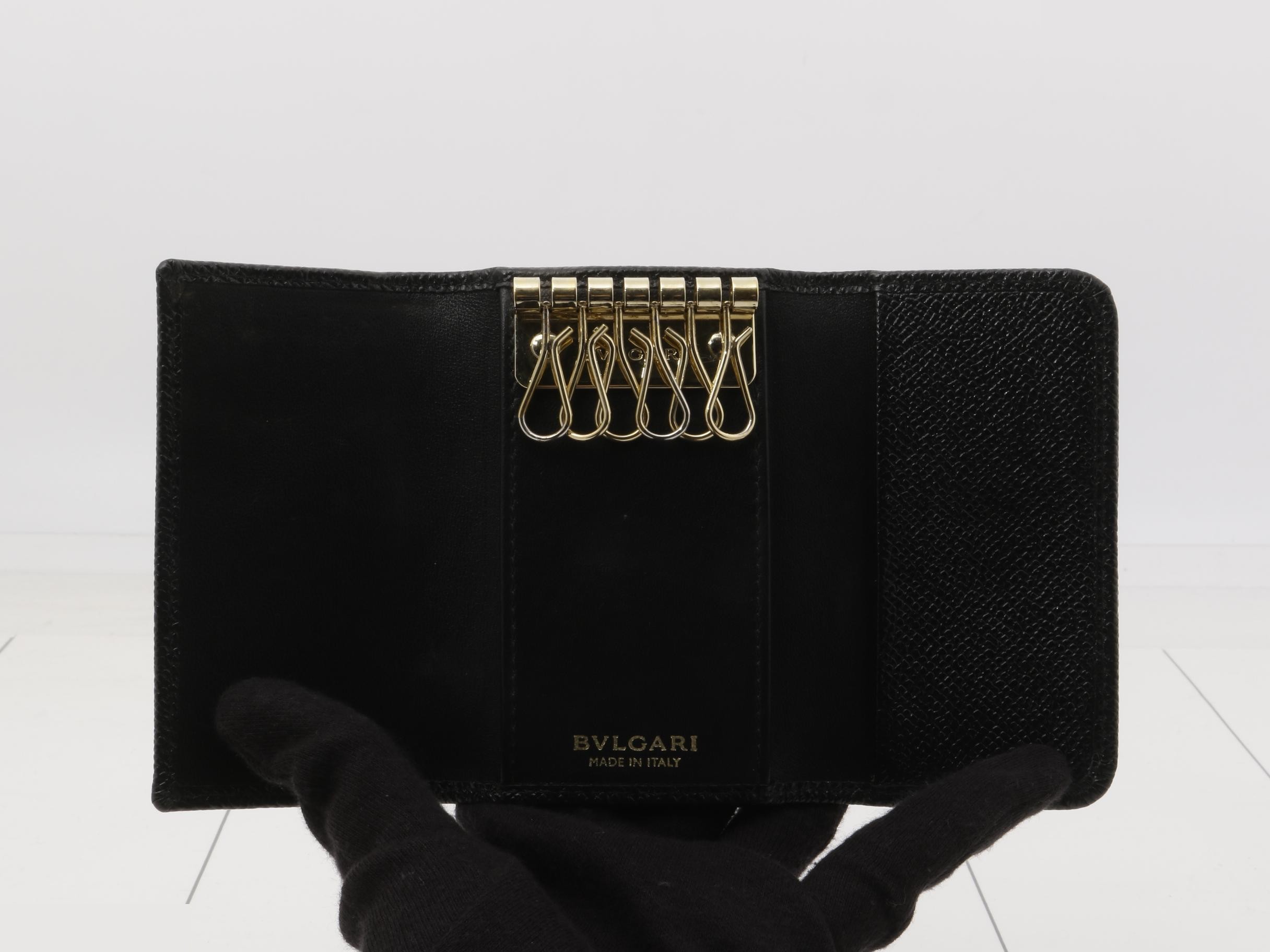 6-key case — view 4