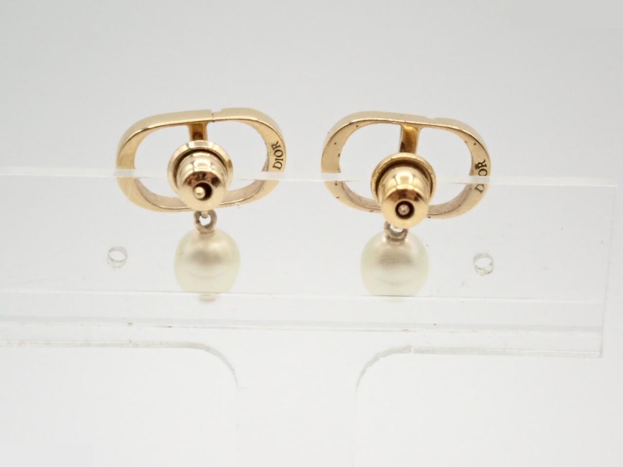 Other lines: Precious metals and earrings — view 2