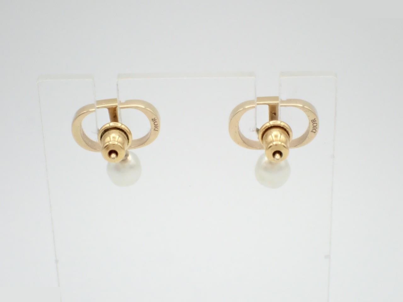 gold — view 2