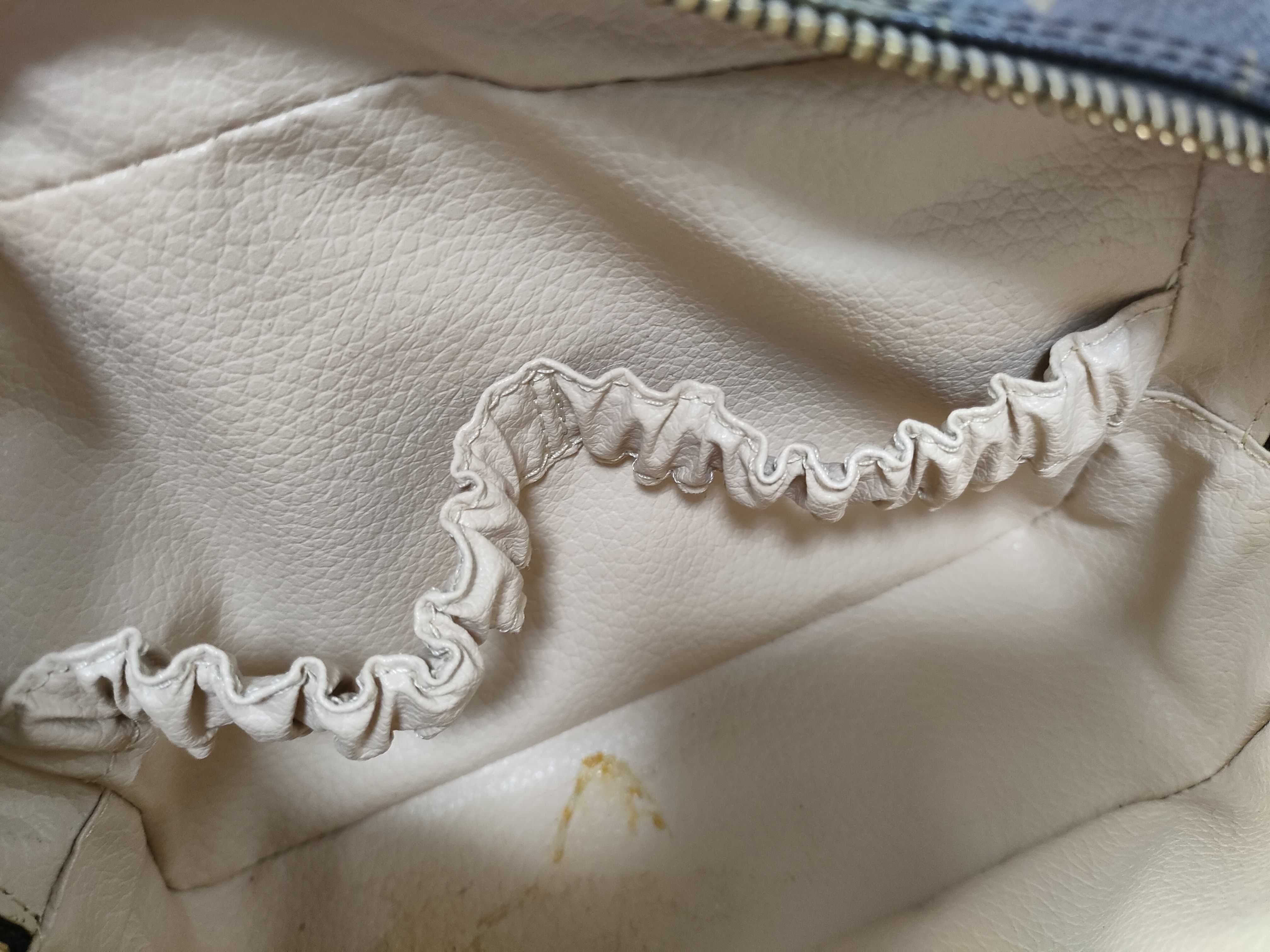 Monogram Louis Vuitton Monogram Trousses Toilette 18 Pouch — view 11